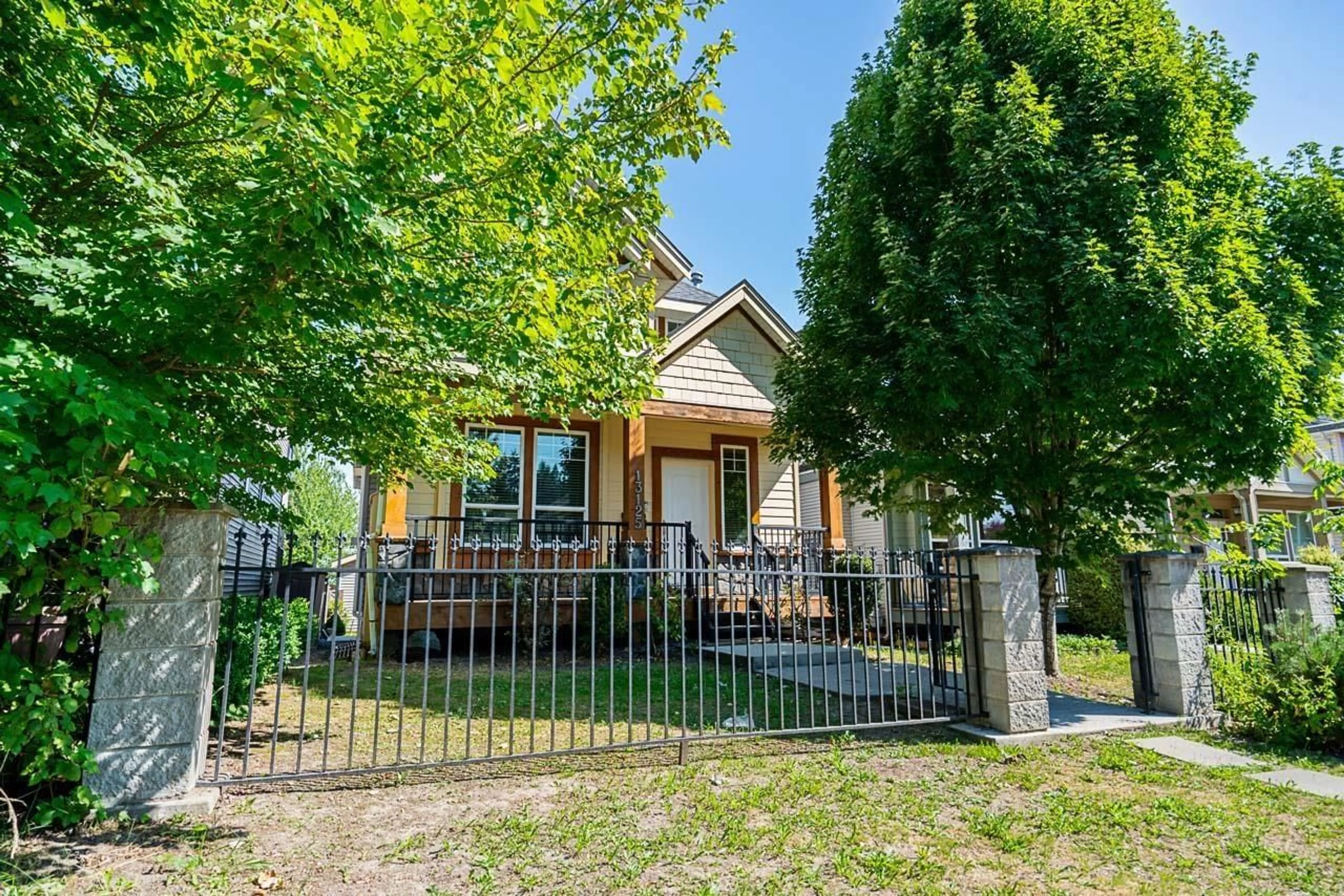 A pic from outside/outdoor area/front of a property/back of a property/a pic from drone, street for 13125 108, Surrey British Columbia V3T2J2
