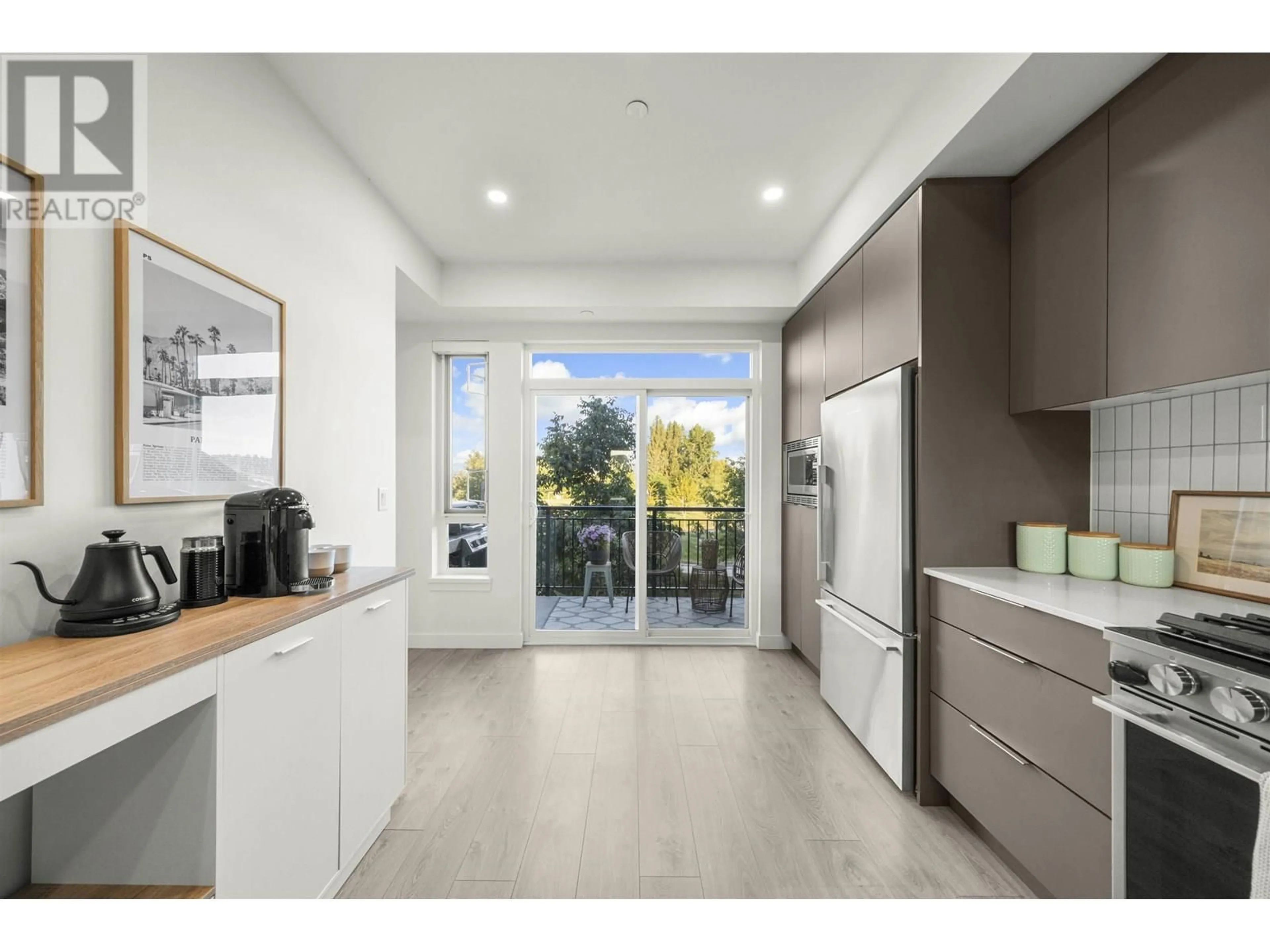 Open concept kitchen, unknown for 71 - 4292 WOLF WAY, Tsawwassen British Columbia V4M0E1