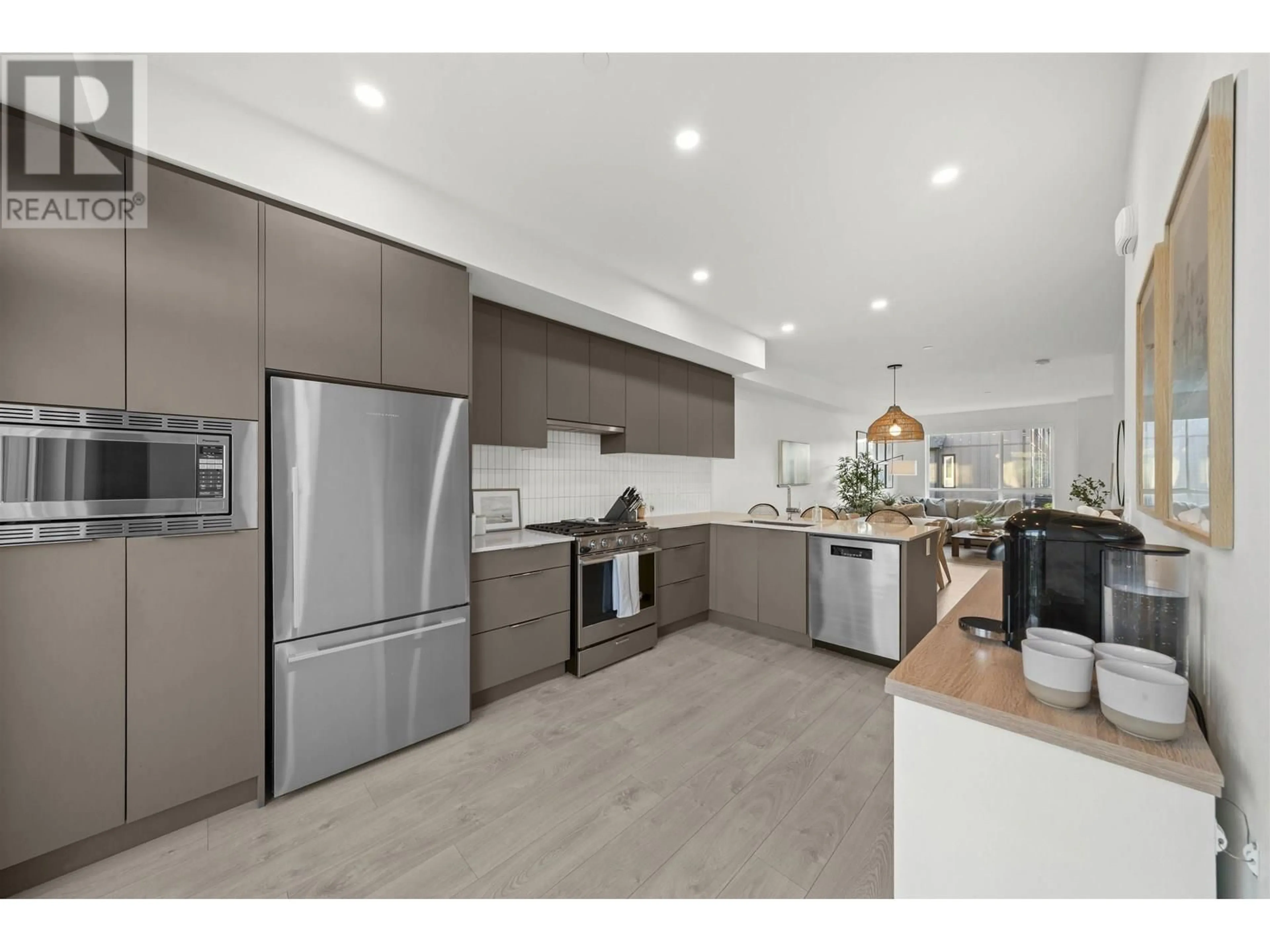 Open concept kitchen, unknown for 71 - 4292 WOLF WAY, Tsawwassen British Columbia V4M0E1