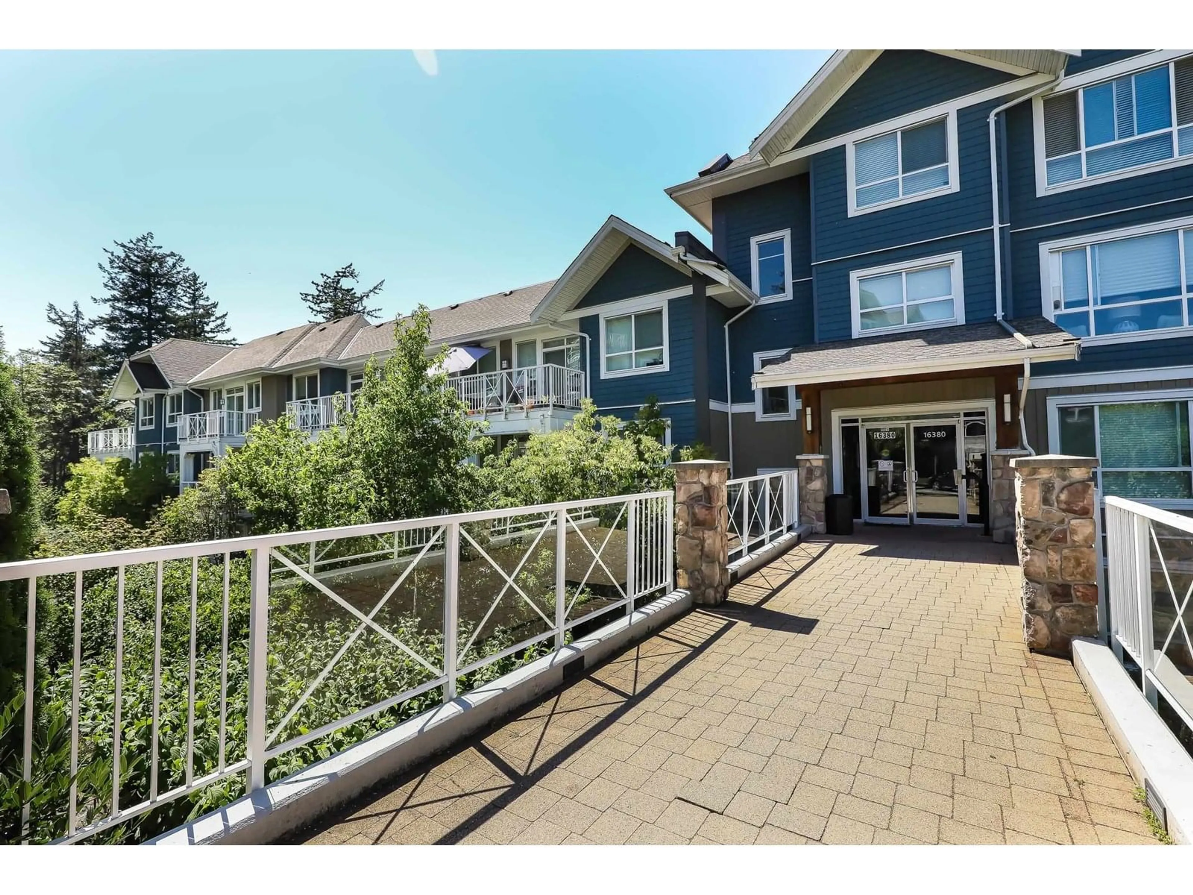 Patio, mountain view for 303 - 16380 64, Surrey British Columbia V3S6X6