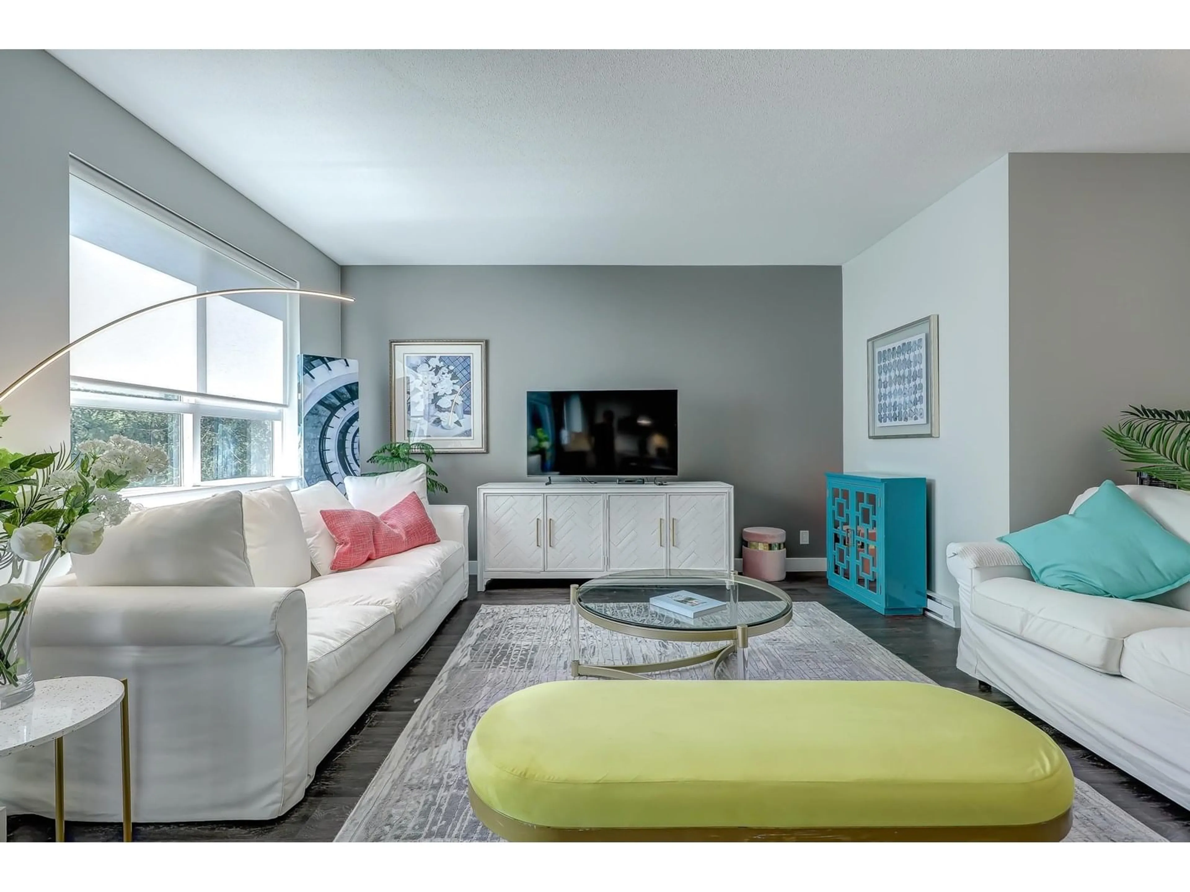 Living room with furniture, unknown for 303 - 16380 64, Surrey British Columbia V3S6X6