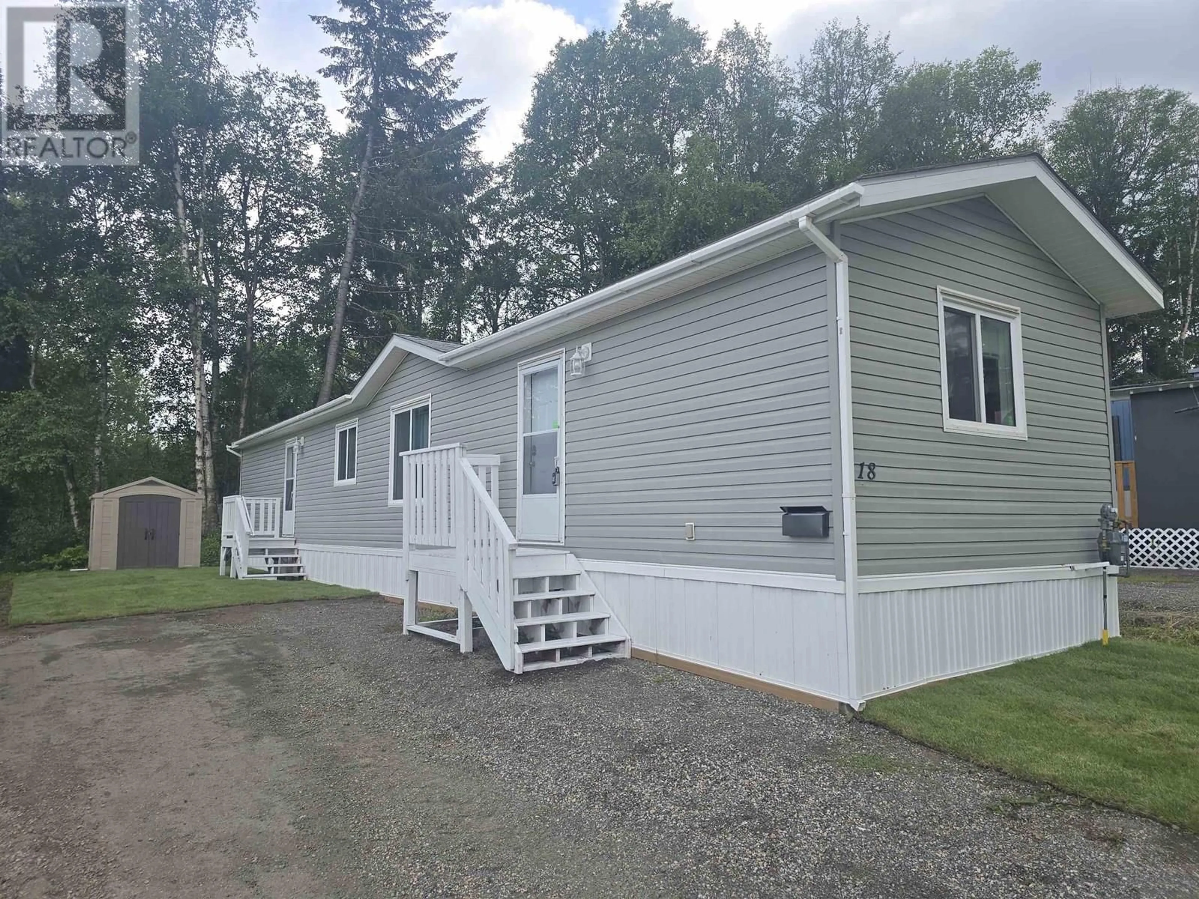 Home with vinyl exterior material, unknown for 18 - 7170 HART HIGHWAY, Prince George British Columbia V2K3A8