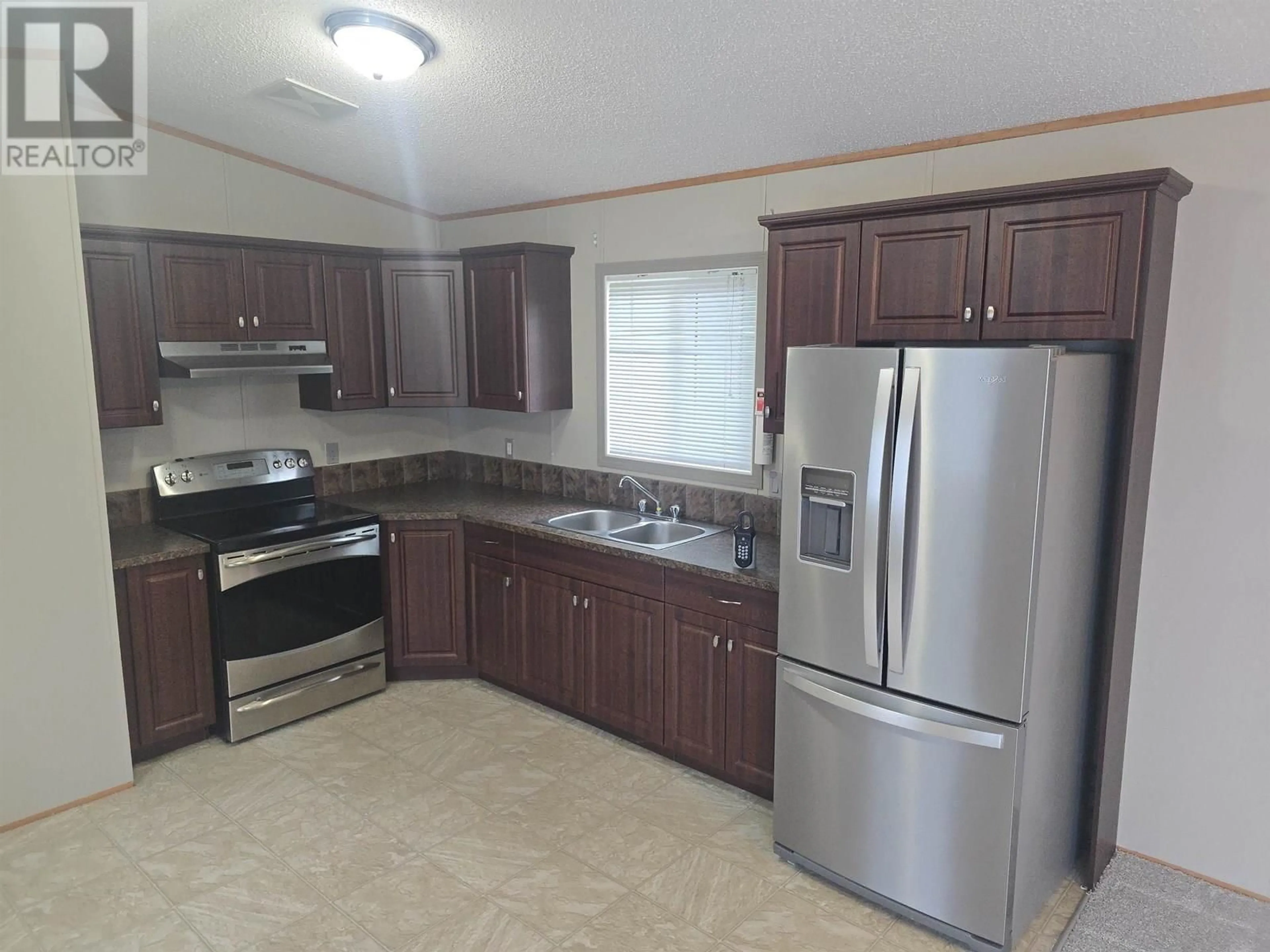 Standard kitchen, ceramic/tile floor for 18 - 7170 HART HIGHWAY, Prince George British Columbia V2K3A8