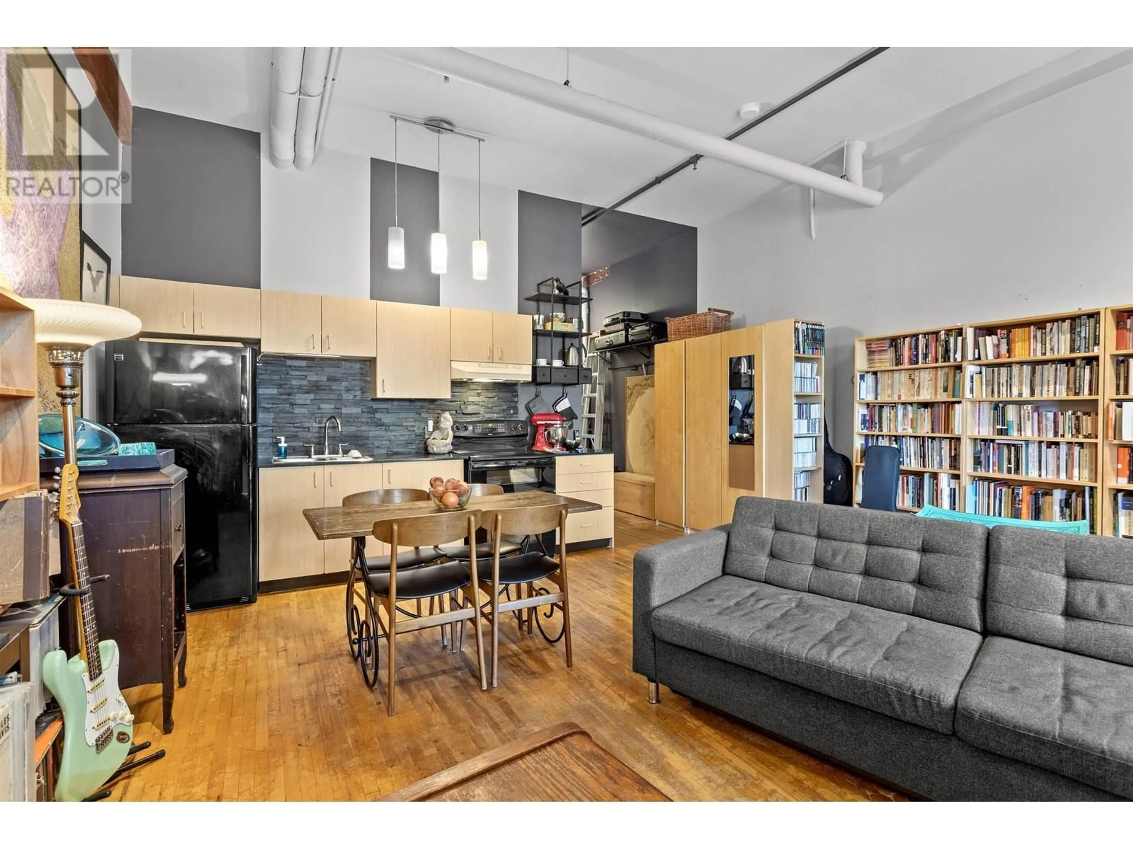 Open concept kitchen, unknown for 121 - 2556 HASTINGS STREET, Vancouver British Columbia V5K1Z3