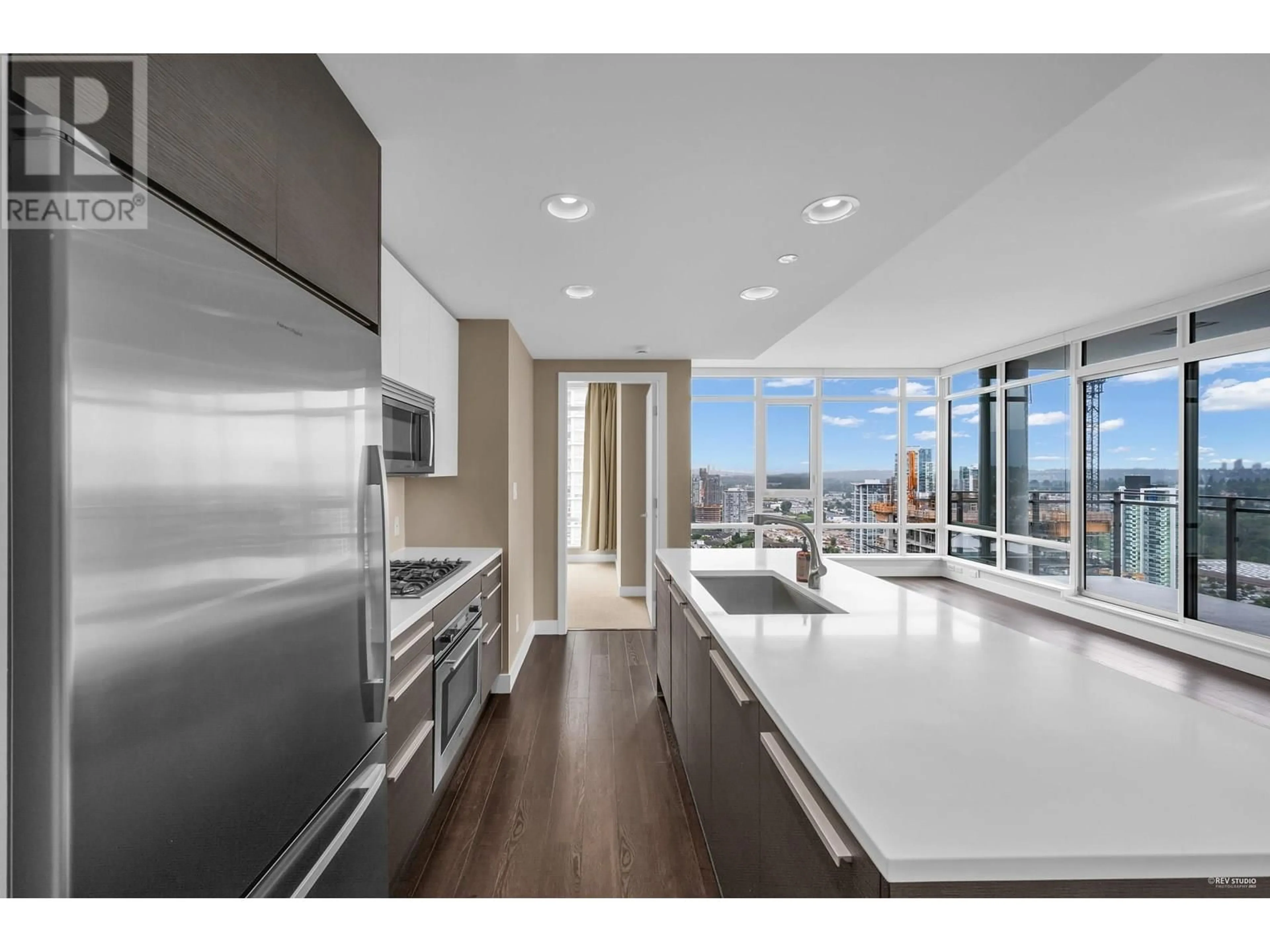Open concept kitchen, unknown for 2807 - 2008 ROSSER AVENUE, Burnaby British Columbia V5C0H8