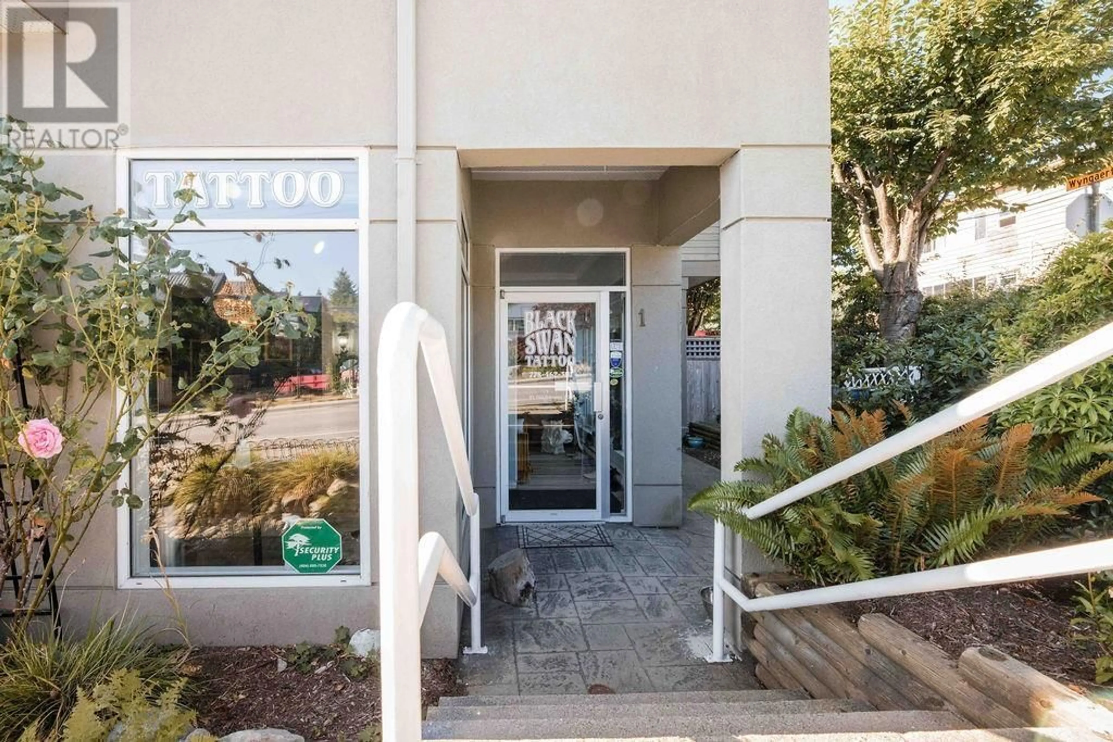 Unknown for 1 - 703 GIBSONS WAY, Gibsons British Columbia V0N1V9