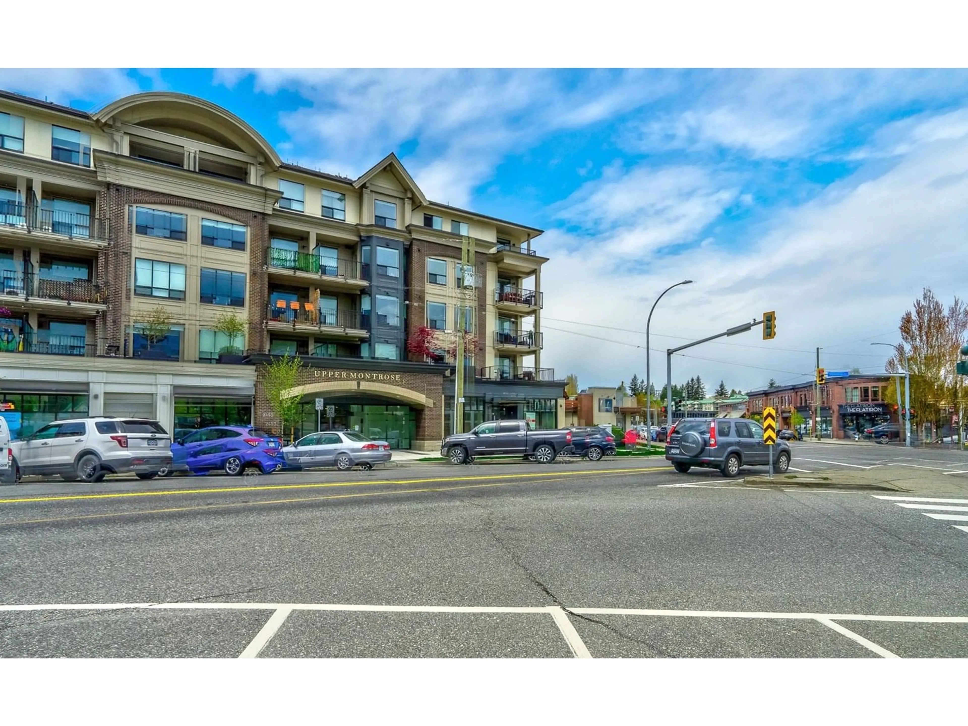 Blurry image for 409 - 2493 MONTROSE, Abbotsford British Columbia V2S0L4