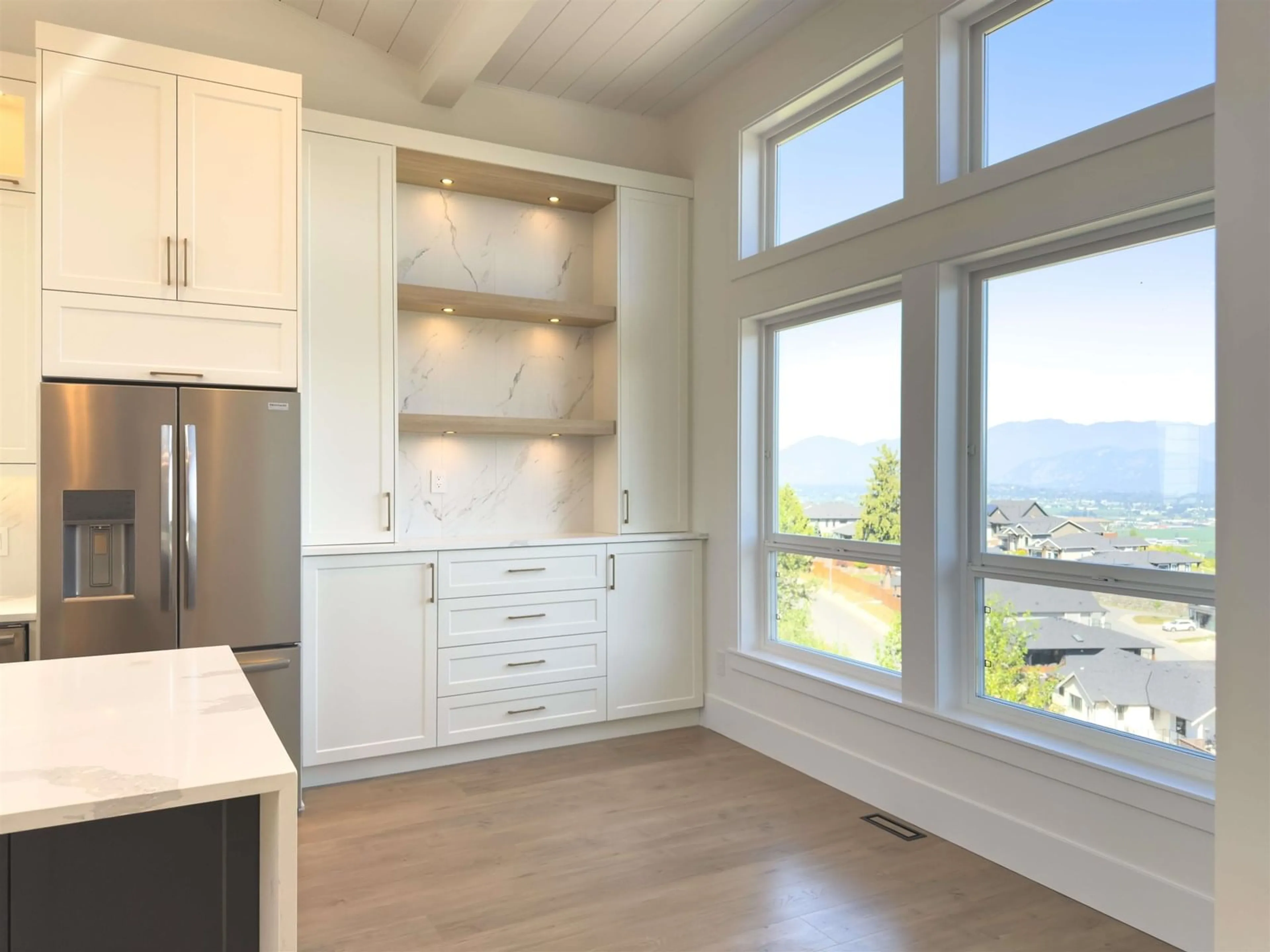 Open concept kitchen, unknown for 8181 HARVEST PLACE, Chilliwack British Columbia V4Z0E4