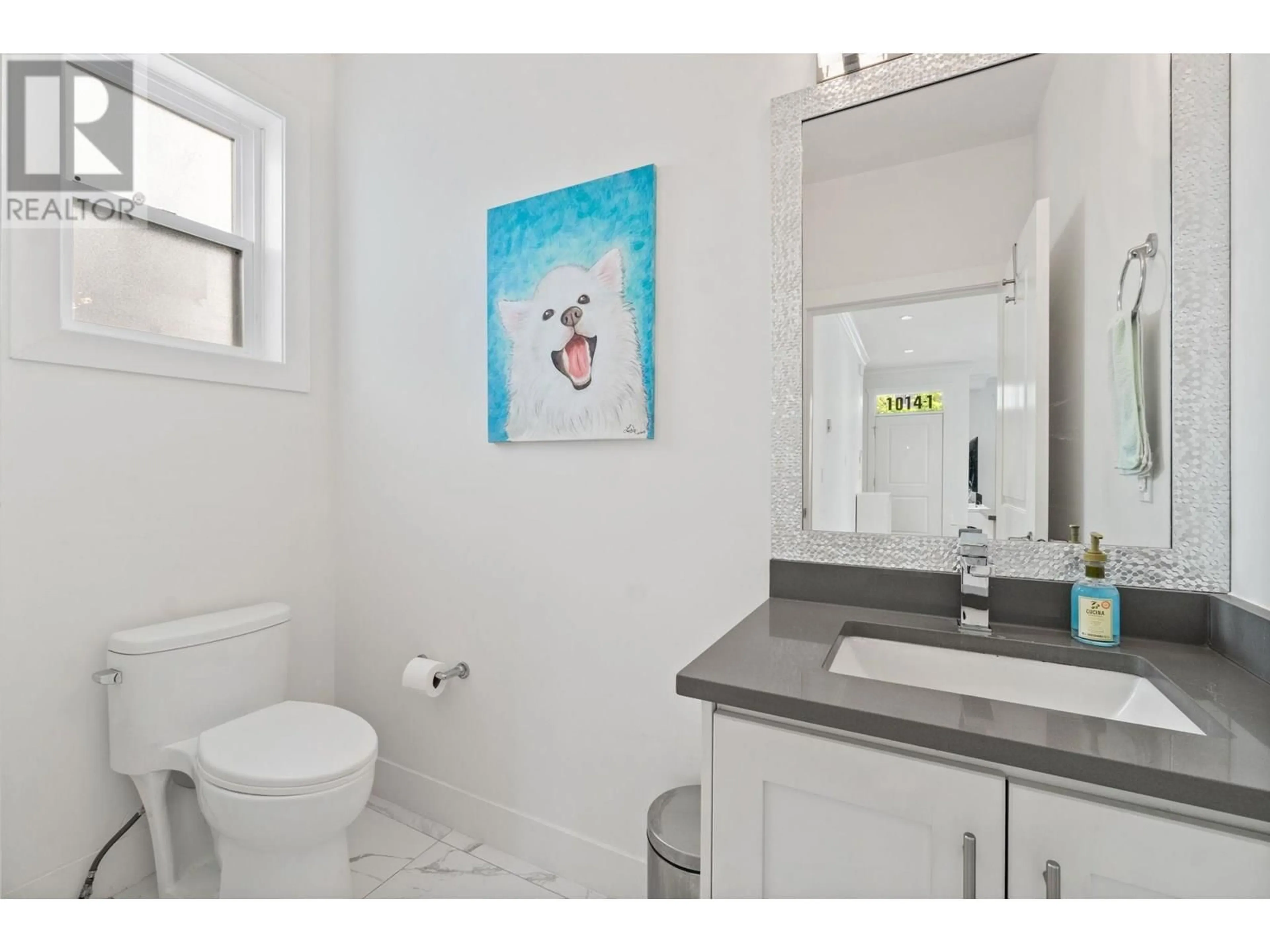 Standard bathroom, ceramic/tile floor for 1 - 1014 FOURTH AVENUE, New Westminster British Columbia V3M1T4