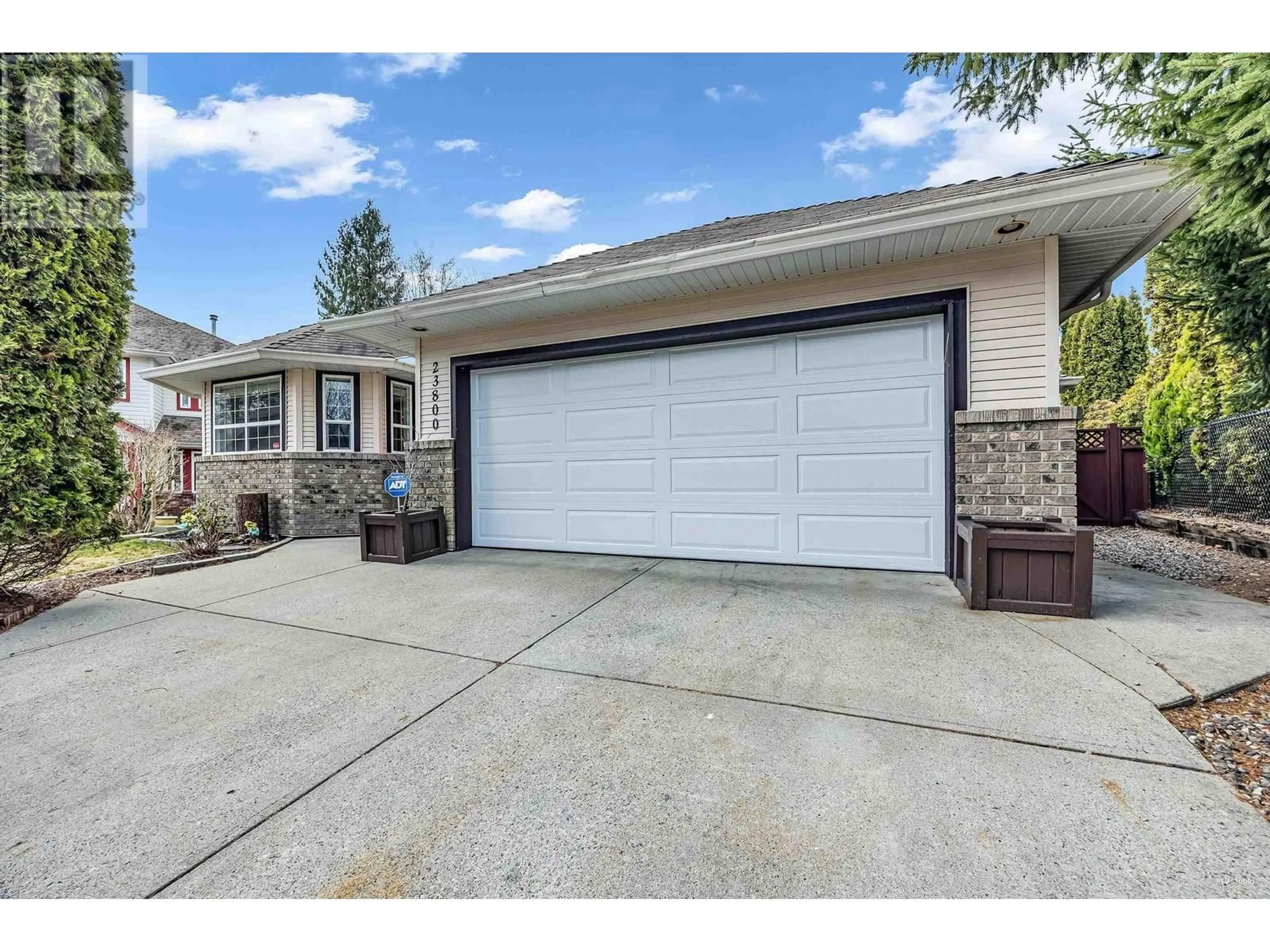 Indoor garage for 23800 122 AVENUE, Maple Ridge British Columbia V4R1N2