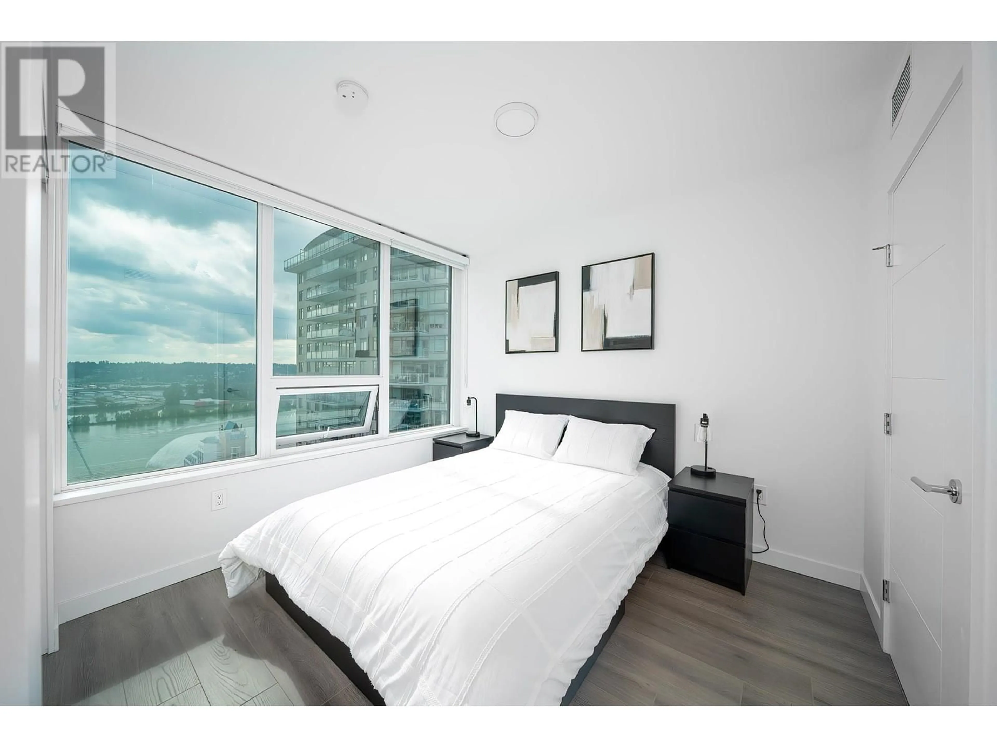 Bedroom with bed, wood/laminate floor for 2506 - 823 CARNARVON STREET, New Westminster British Columbia V3M0N5