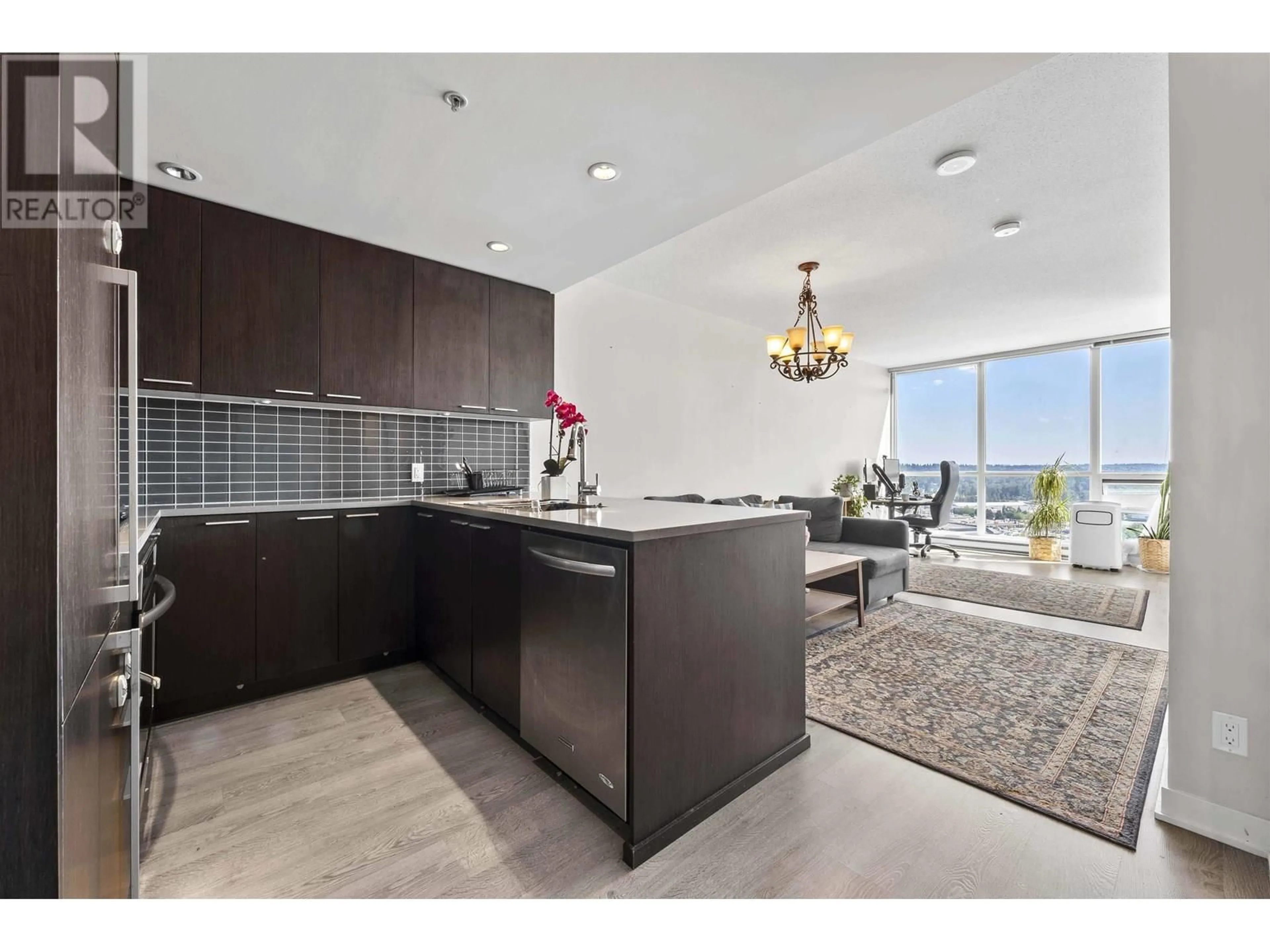 Open concept kitchen, unknown for 2506 - 2975 ATLANTIC AVENUE, Coquitlam British Columbia V3B0C5