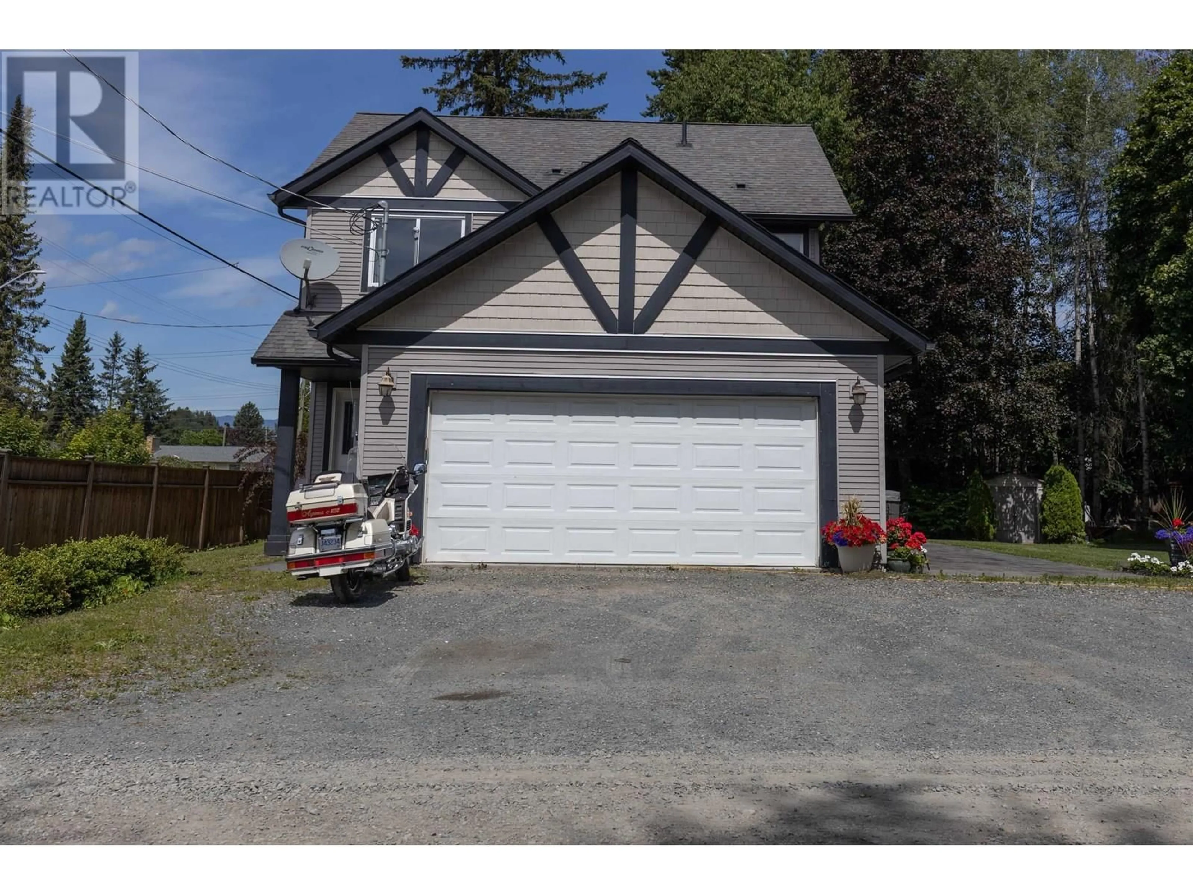 Indoor garage for 3304 MUNROE STREET, Terrace British Columbia V8G3B5