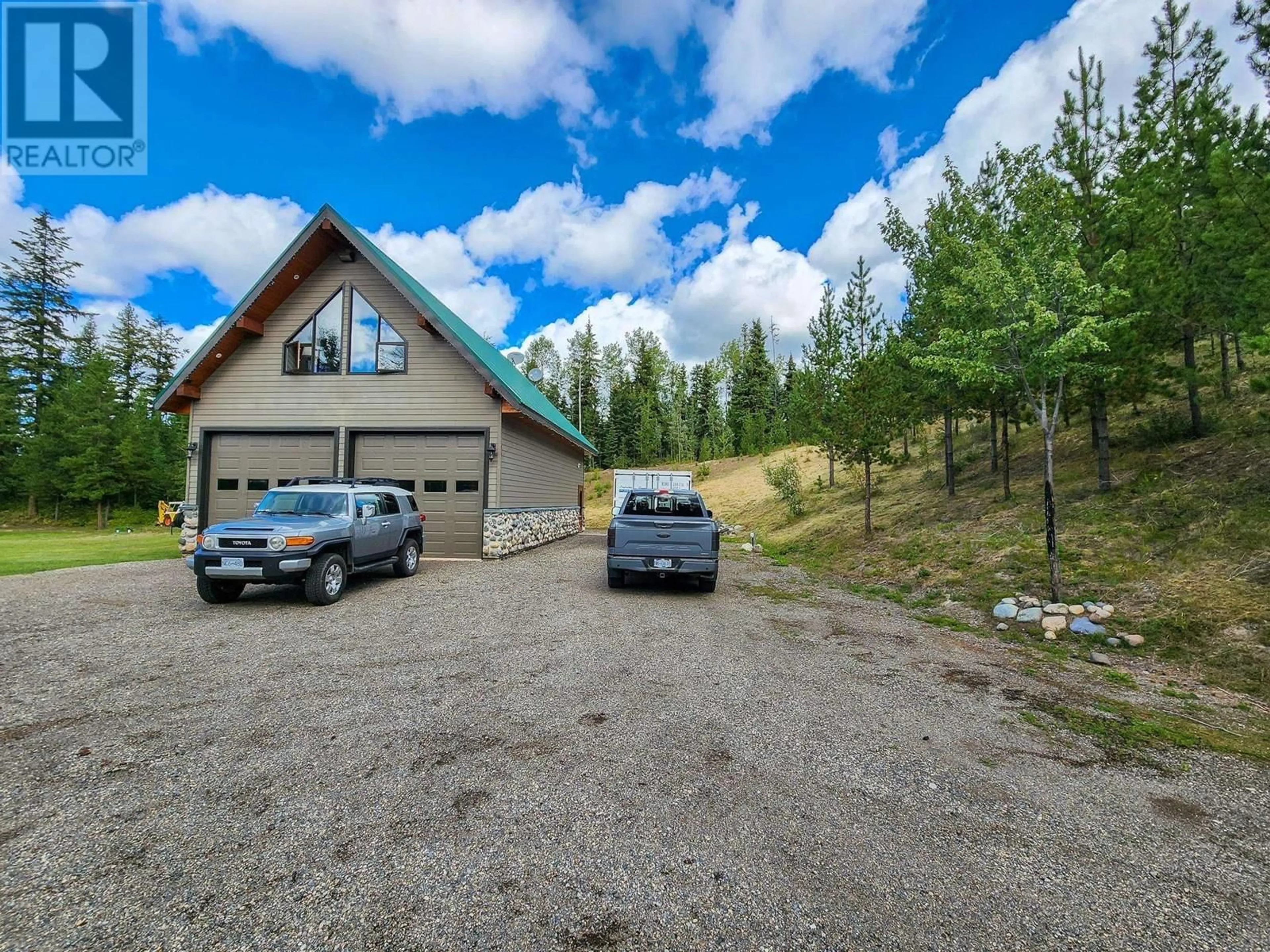 A pic from outside/outdoor area/front of a property/back of a property/a pic from drone, mountain view for 1725 CATHERINE DRIVE, Prince George British Columbia V2M7B5