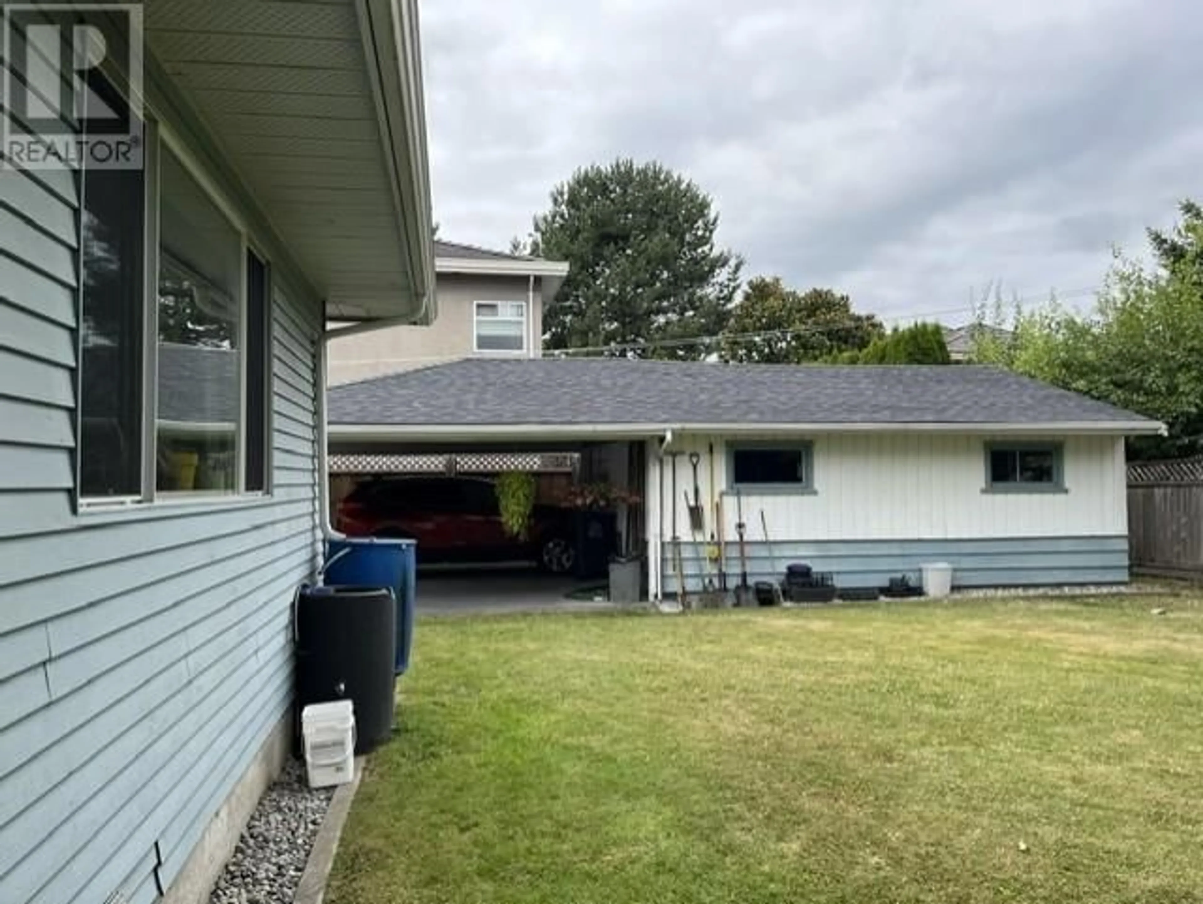 Unknown for 7571 PETTS ROAD, Richmond British Columbia V7A1J9