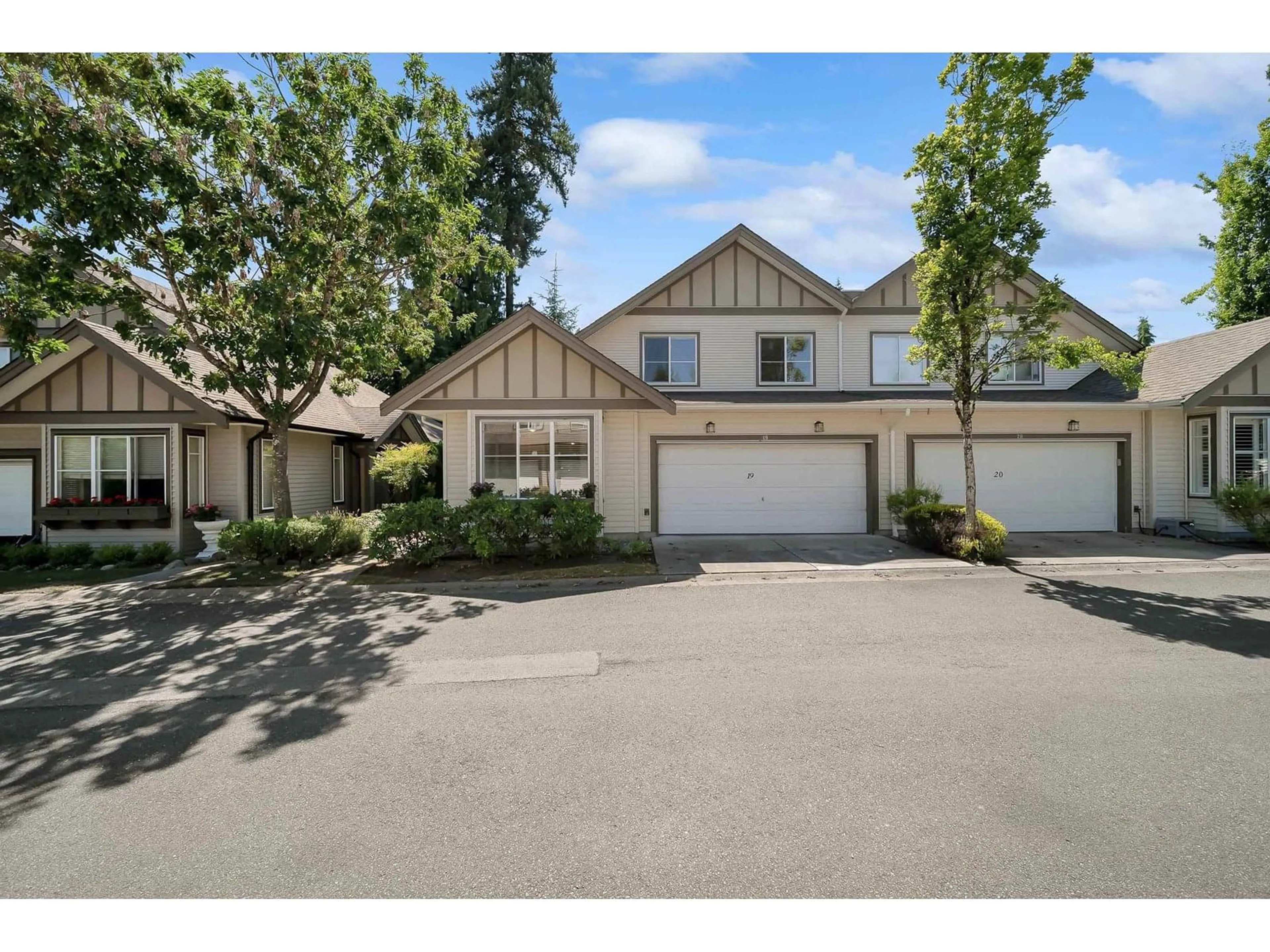 Unknown for 19 - 15868 85, Surrey British Columbia V4N0Y9