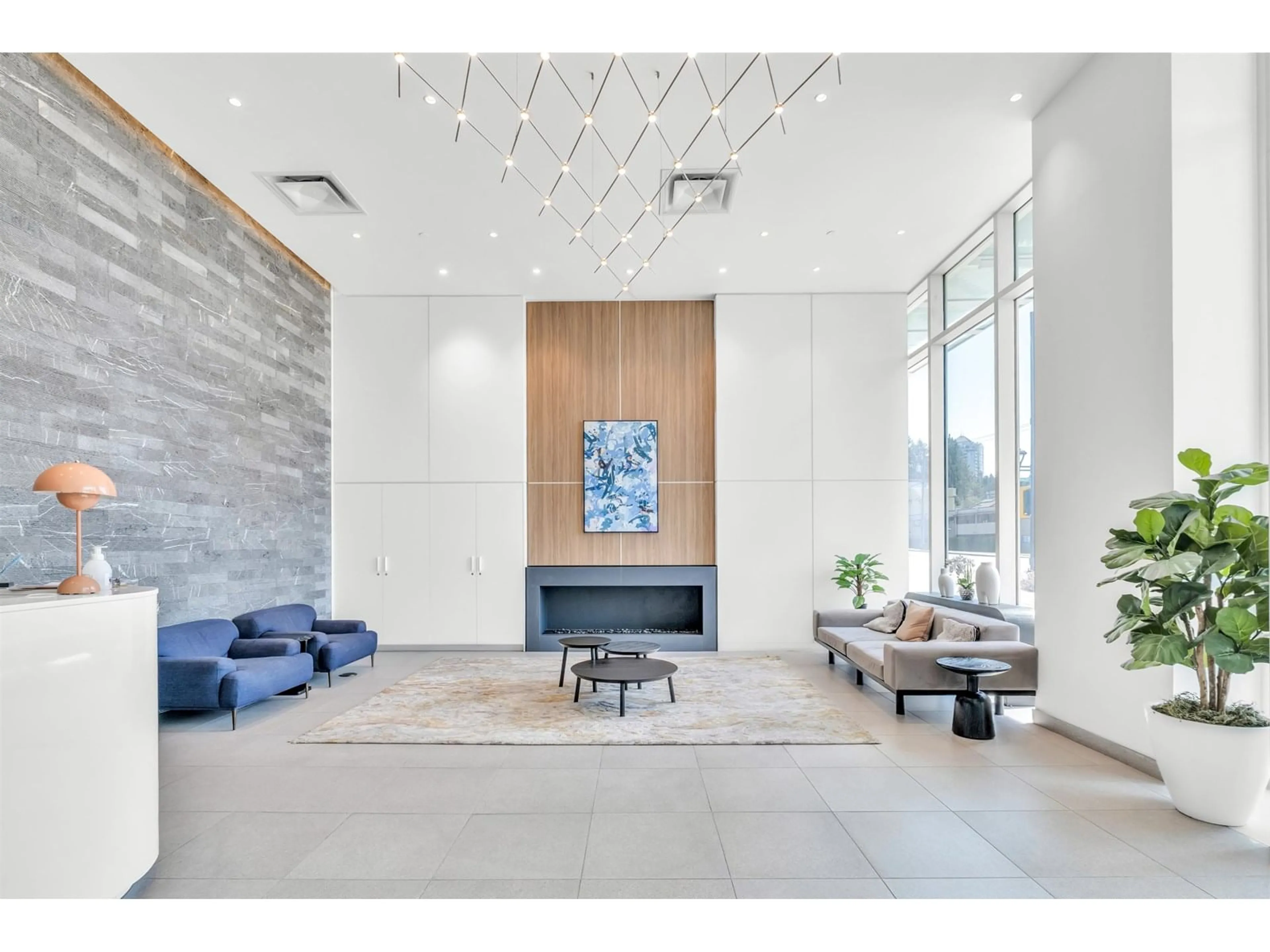 Lobby for 1107 - 13685 102, Surrey British Columbia V3T1N7