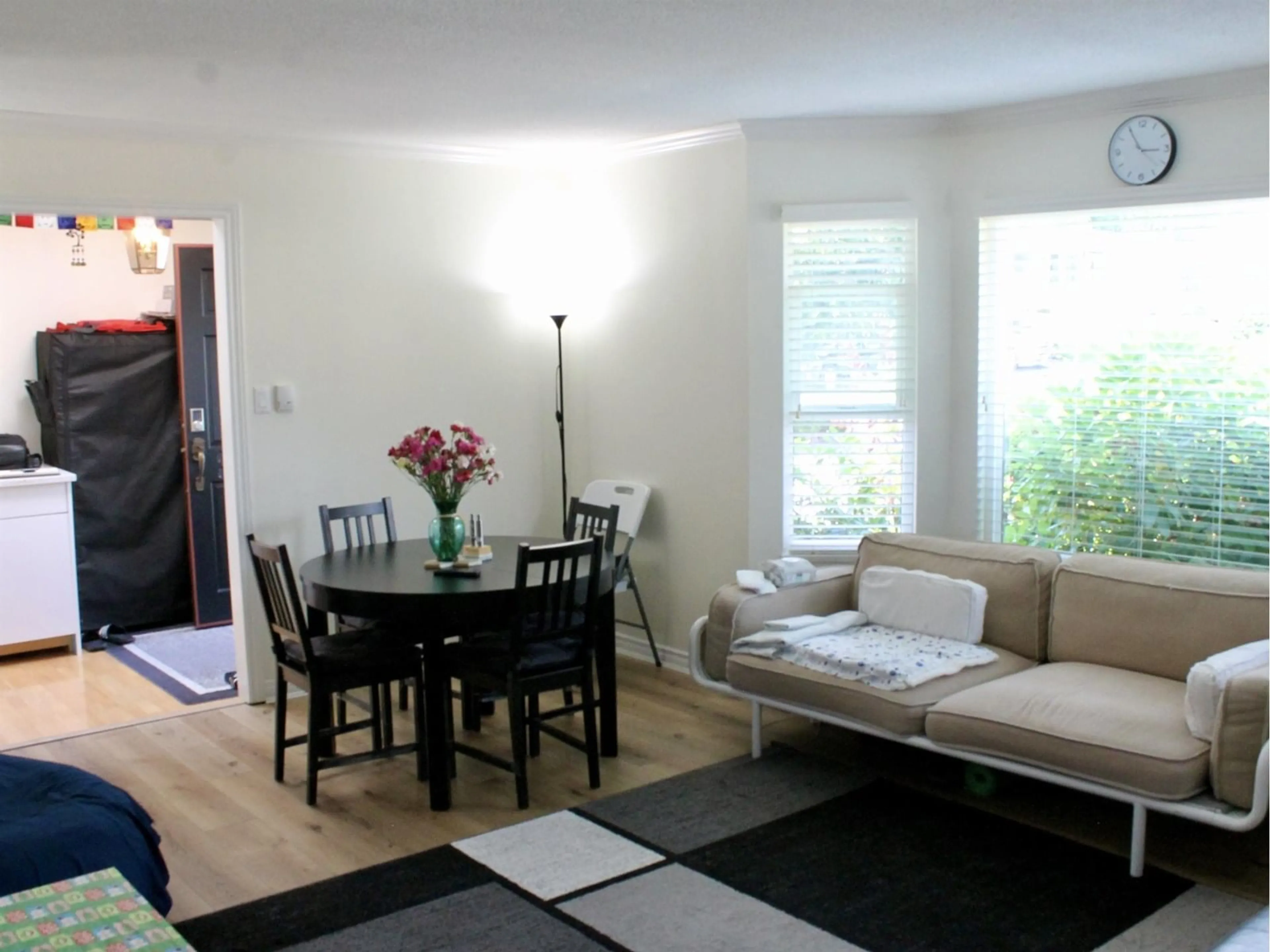 Living room with furniture, unknown for 1076 161, Surrey British Columbia V4A7N2