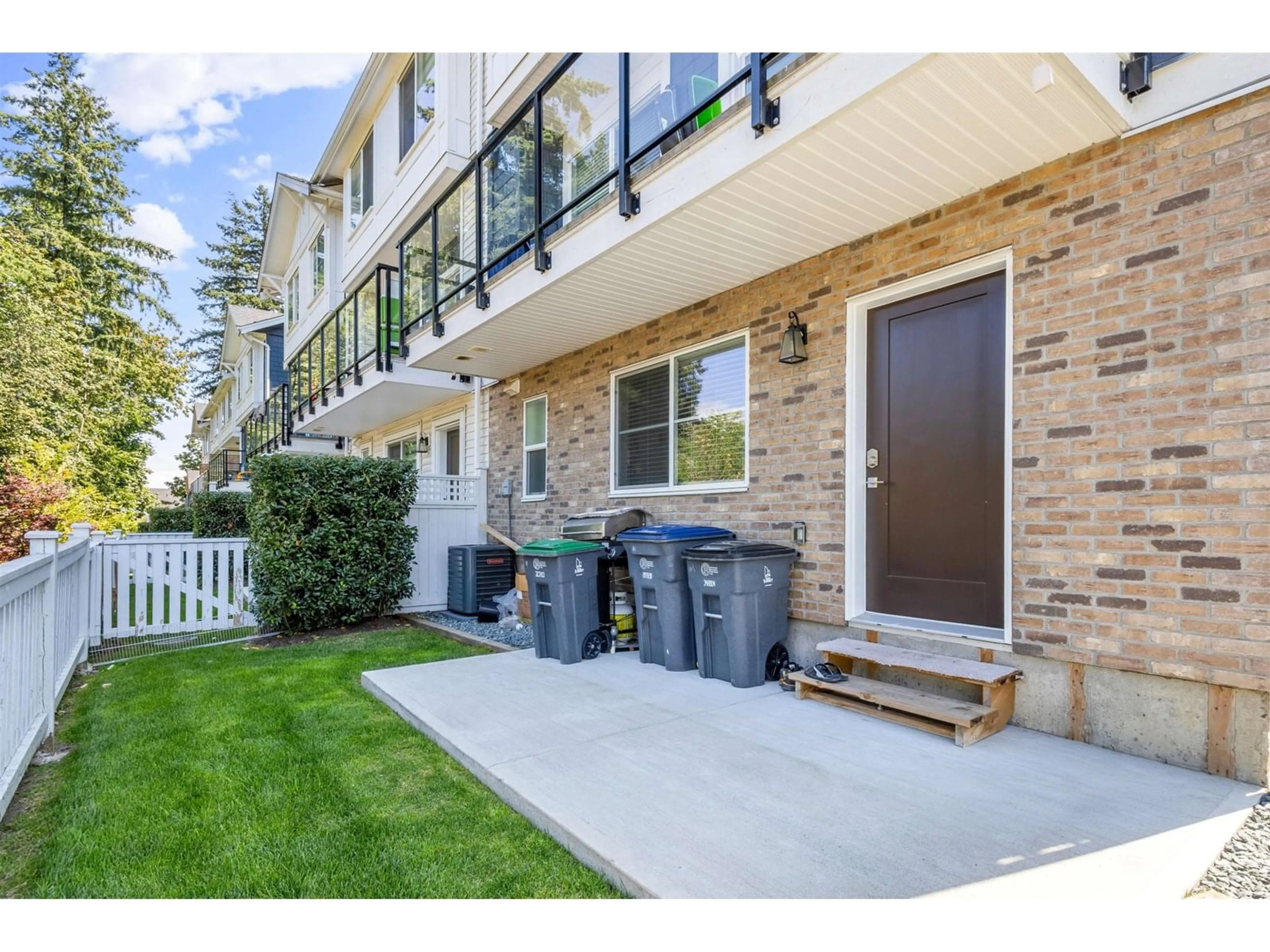 Patio, street for 1 - 14355 62, Surrey British Columbia V3X0K6