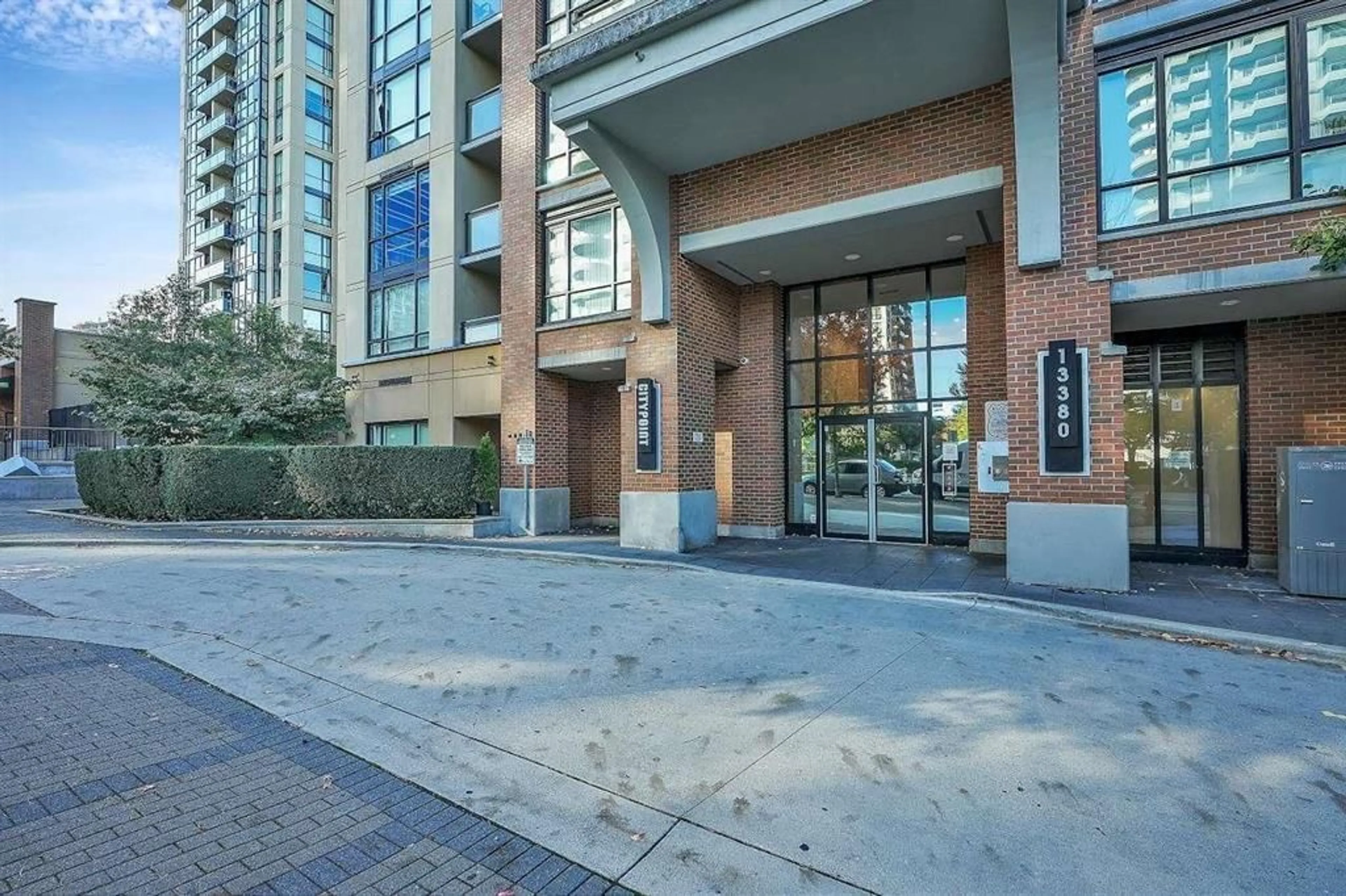 Indoor foyer for 306 - 13380 108, Surrey British Columbia V3T0E7