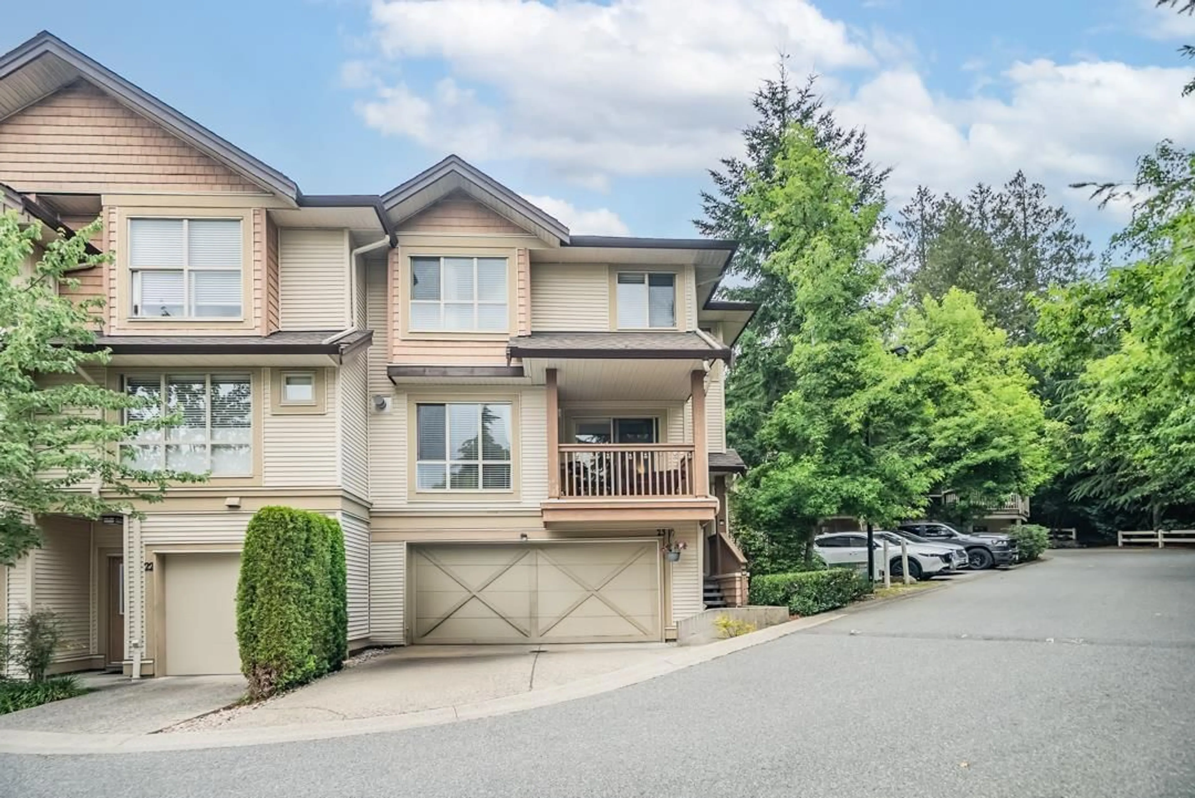 Patio, street for 23 - 20350 68, Langley British Columbia V2Y3A5