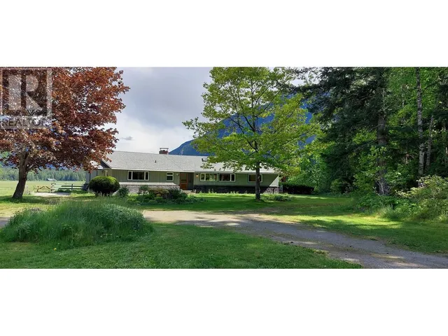 4770 MACKENZIE HIGHWAY, Bella Coola 4