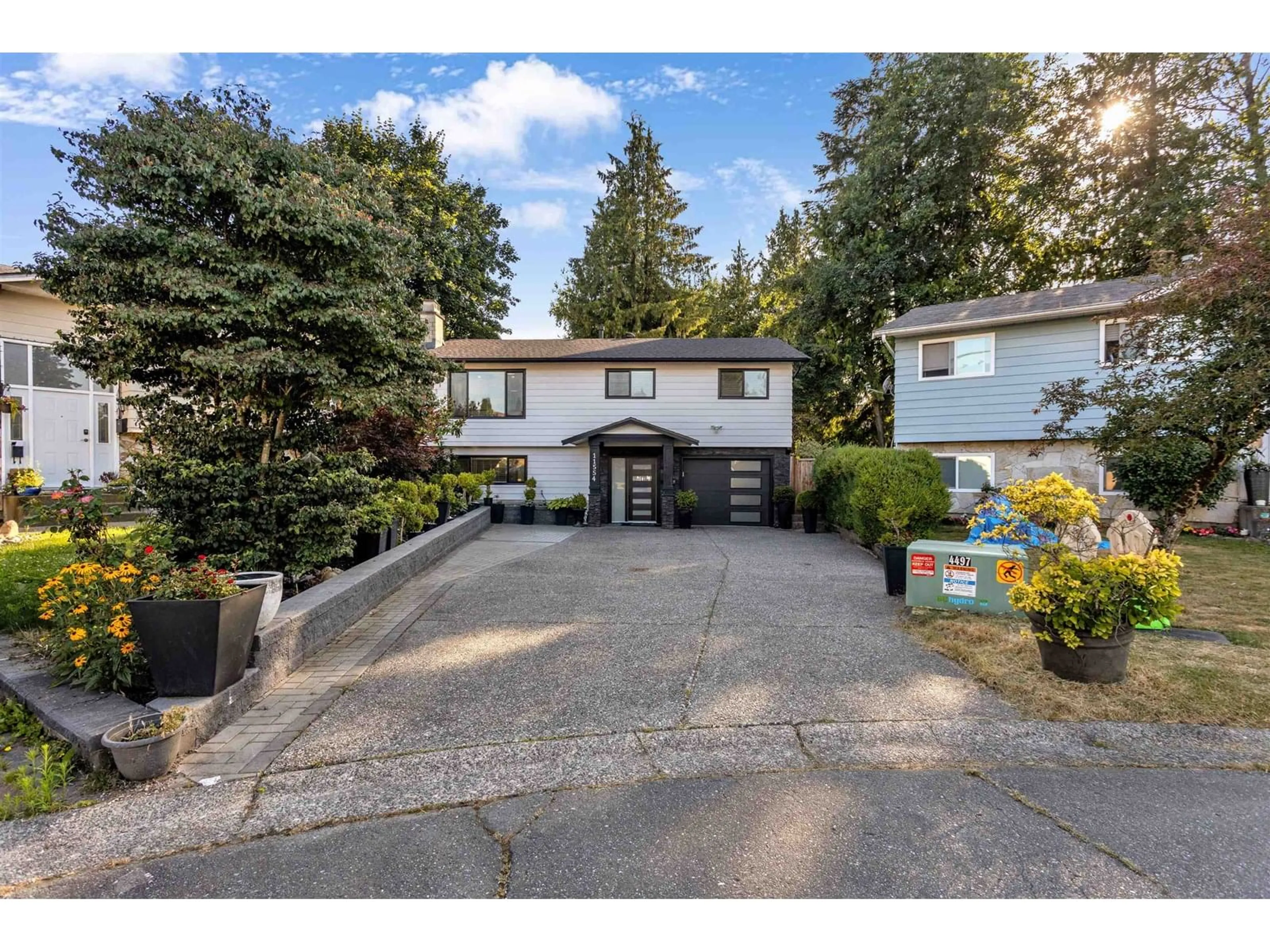 A pic from outside/outdoor area/front of a property/back of a property/a pic from drone, street for 11554 83A, Delta British Columbia V4C2J8