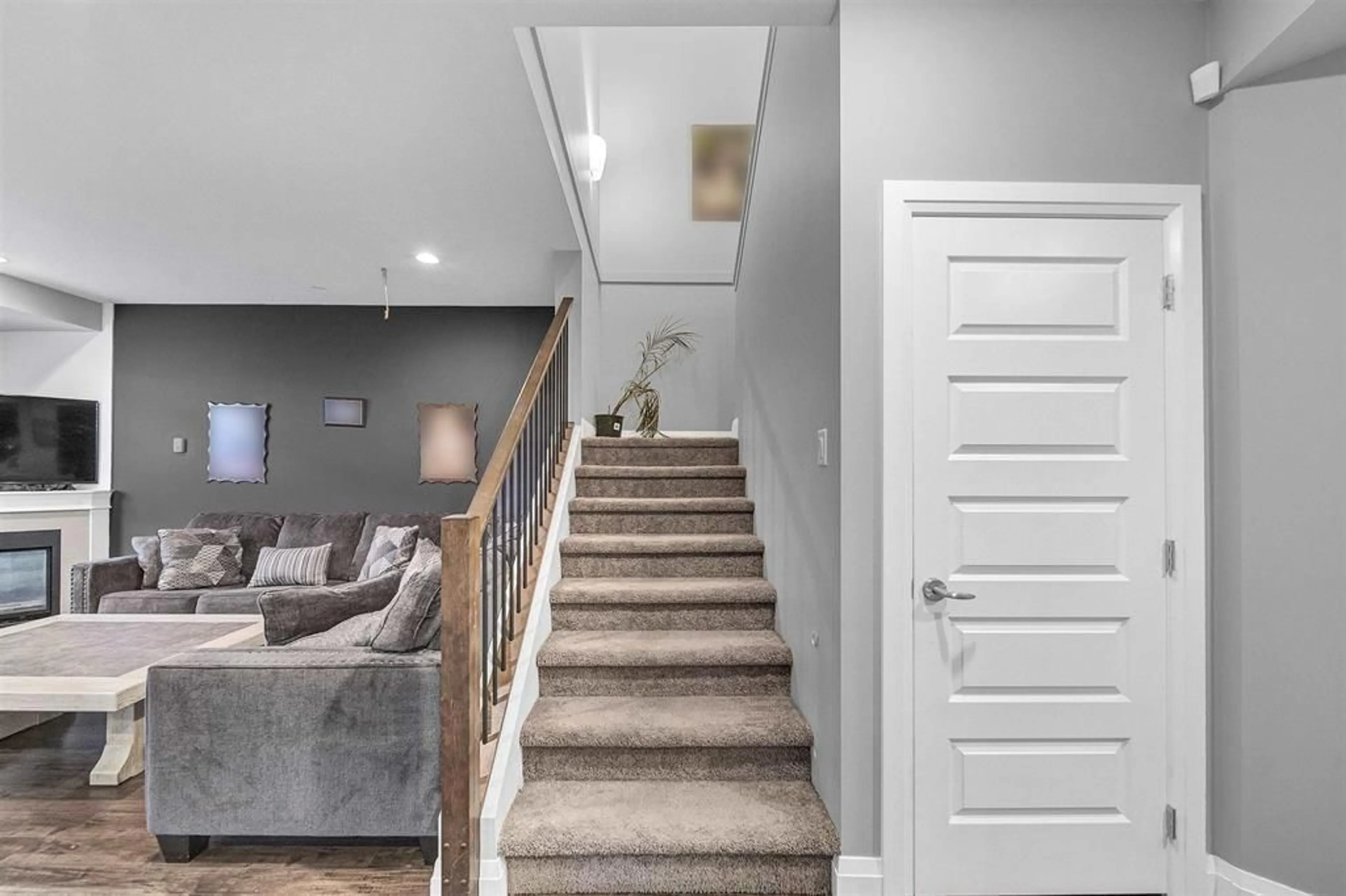 Stairs for 26 - 6026 LINDEMAN STREET, Chilliwack British Columbia V2R0W1