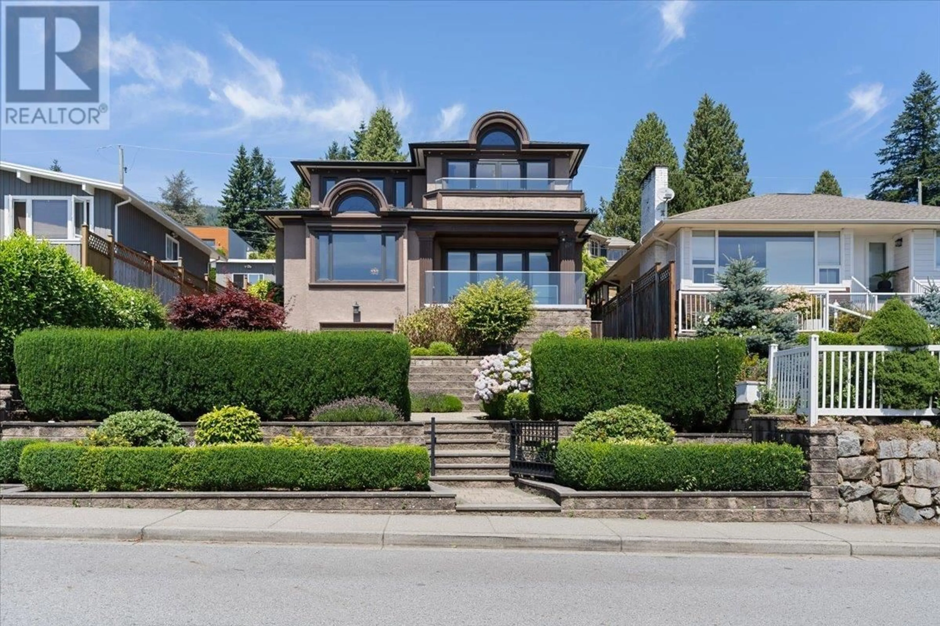 Home with brick exterior material, street for 2171 QUEENS AVENUE, West Vancouver British Columbia V7V2Y1