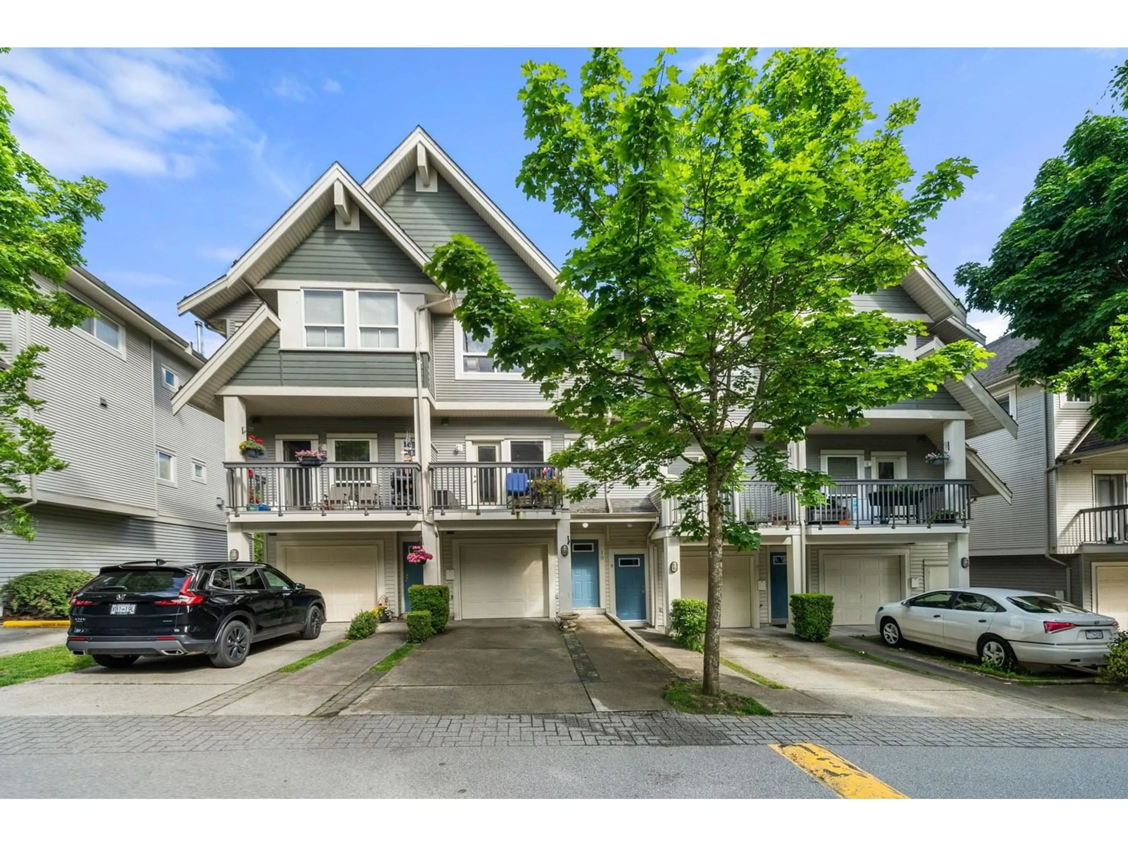 A pic from outside/outdoor area/front of a property/back of a property/a pic from drone, street for 10 - 15065 58, Surrey British Columbia V3S8Z5
