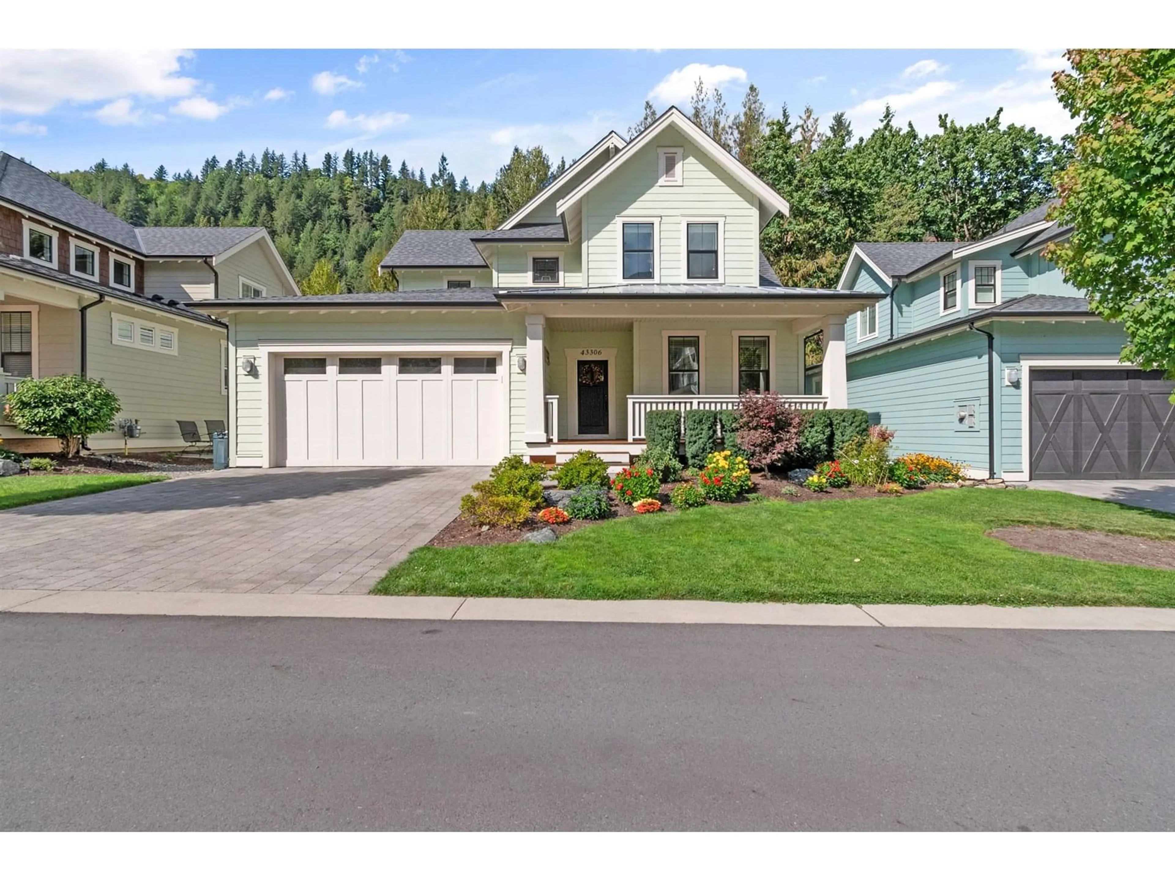 Home with vinyl exterior material, street for 43306 CREEKSIDE CIRCLE, Lindell Beach British Columbia V2R0Z4