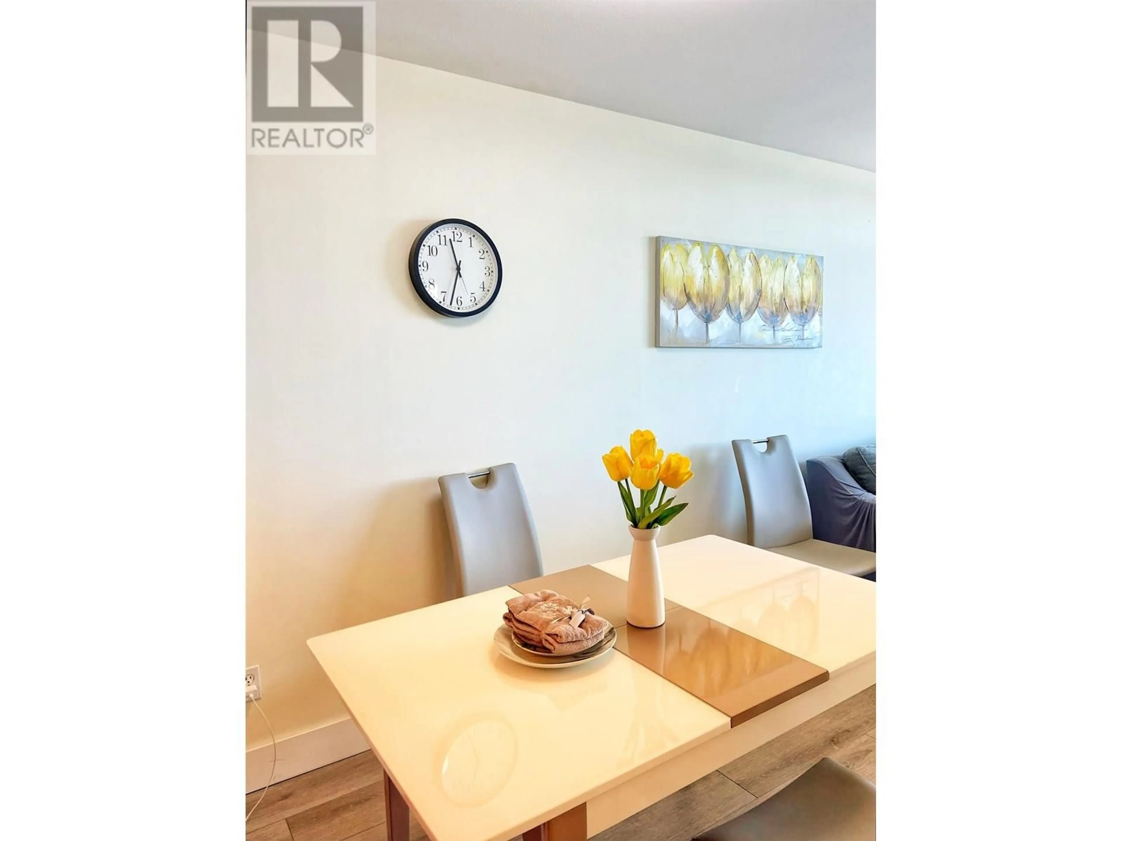 Dining room, wood/laminate floor for 1202 - 2733 CHANDLERY PLACE, Vancouver British Columbia V5S4V3
