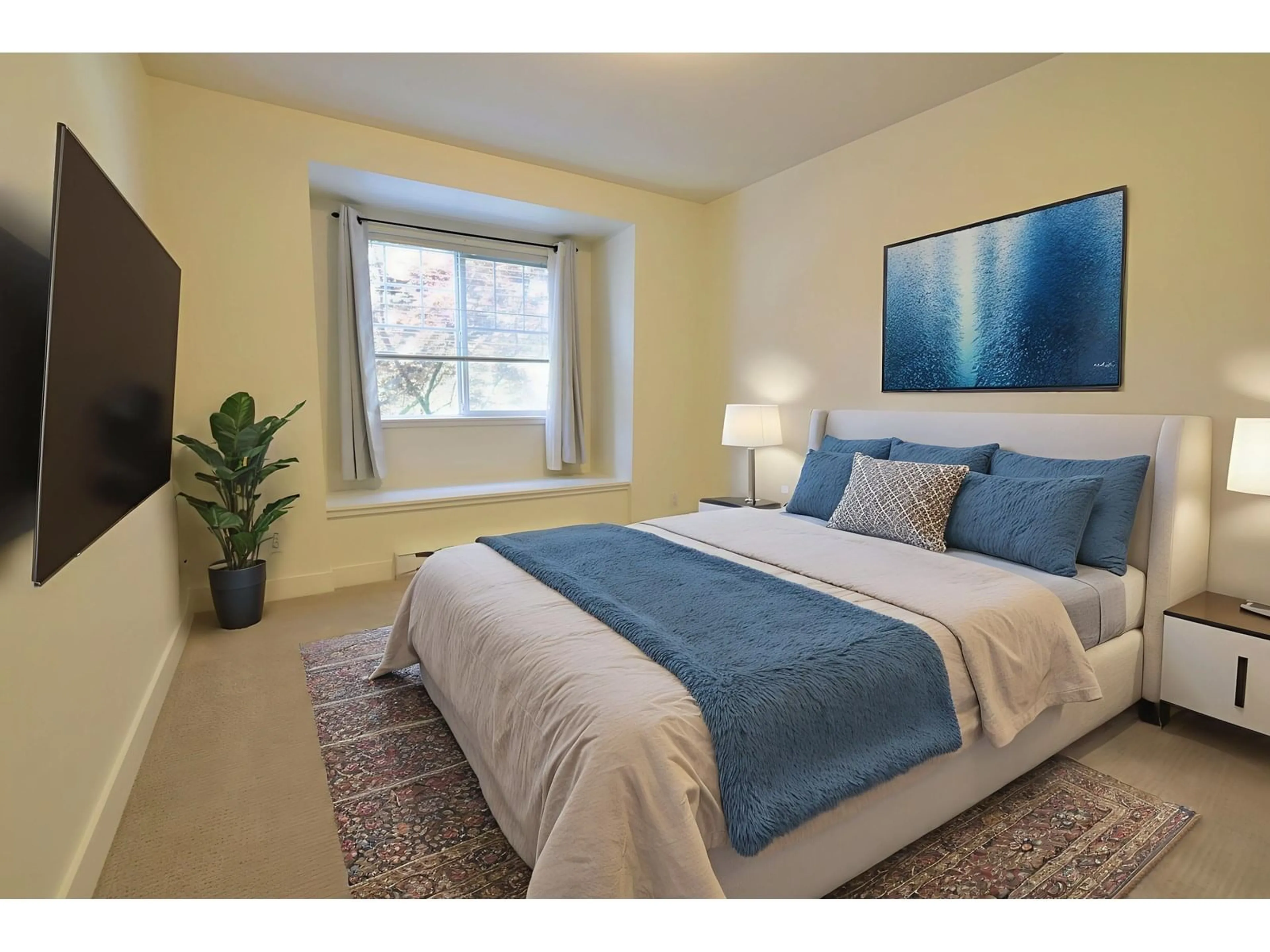 Bedroom with bed, unknown for 211 - 19388 65, Surrey British Columbia V4N5S1