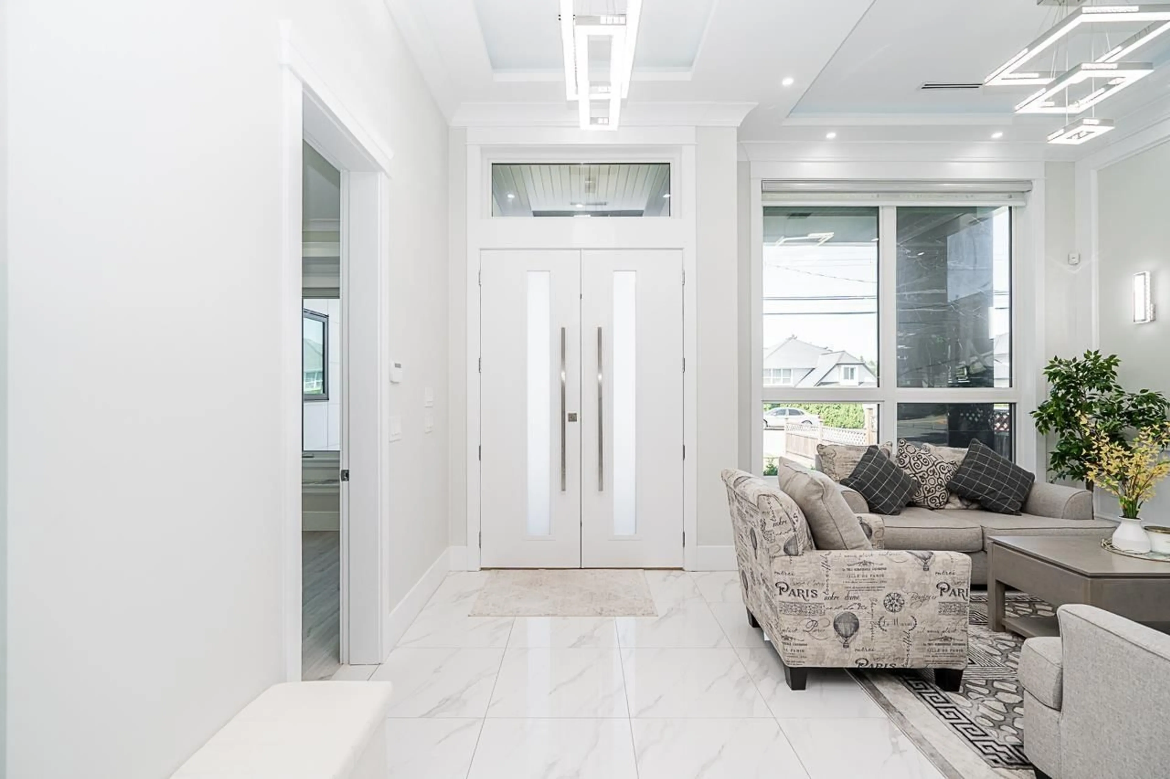 Indoor entryway for 13414 60, Surrey British Columbia V3X2M3