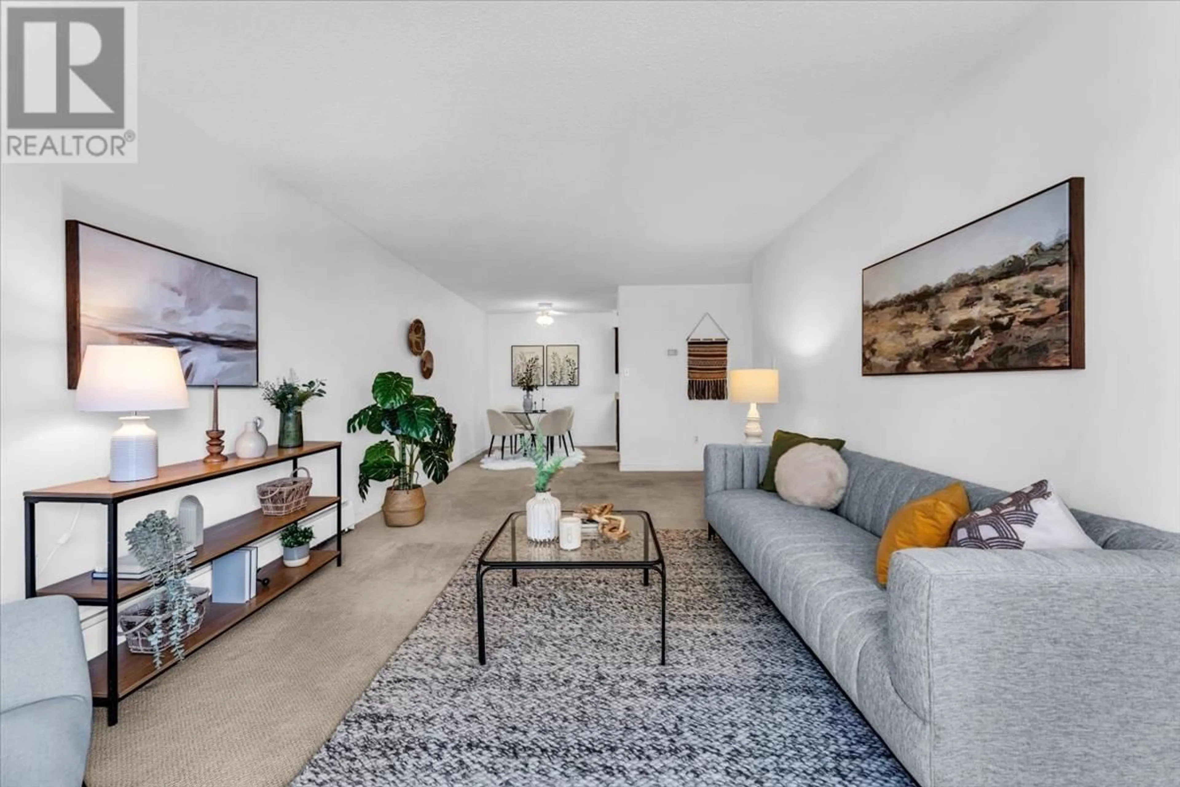 Living room with furniture, unknown for 204 - 122 17TH STREET, North Vancouver British Columbia V7L2V5