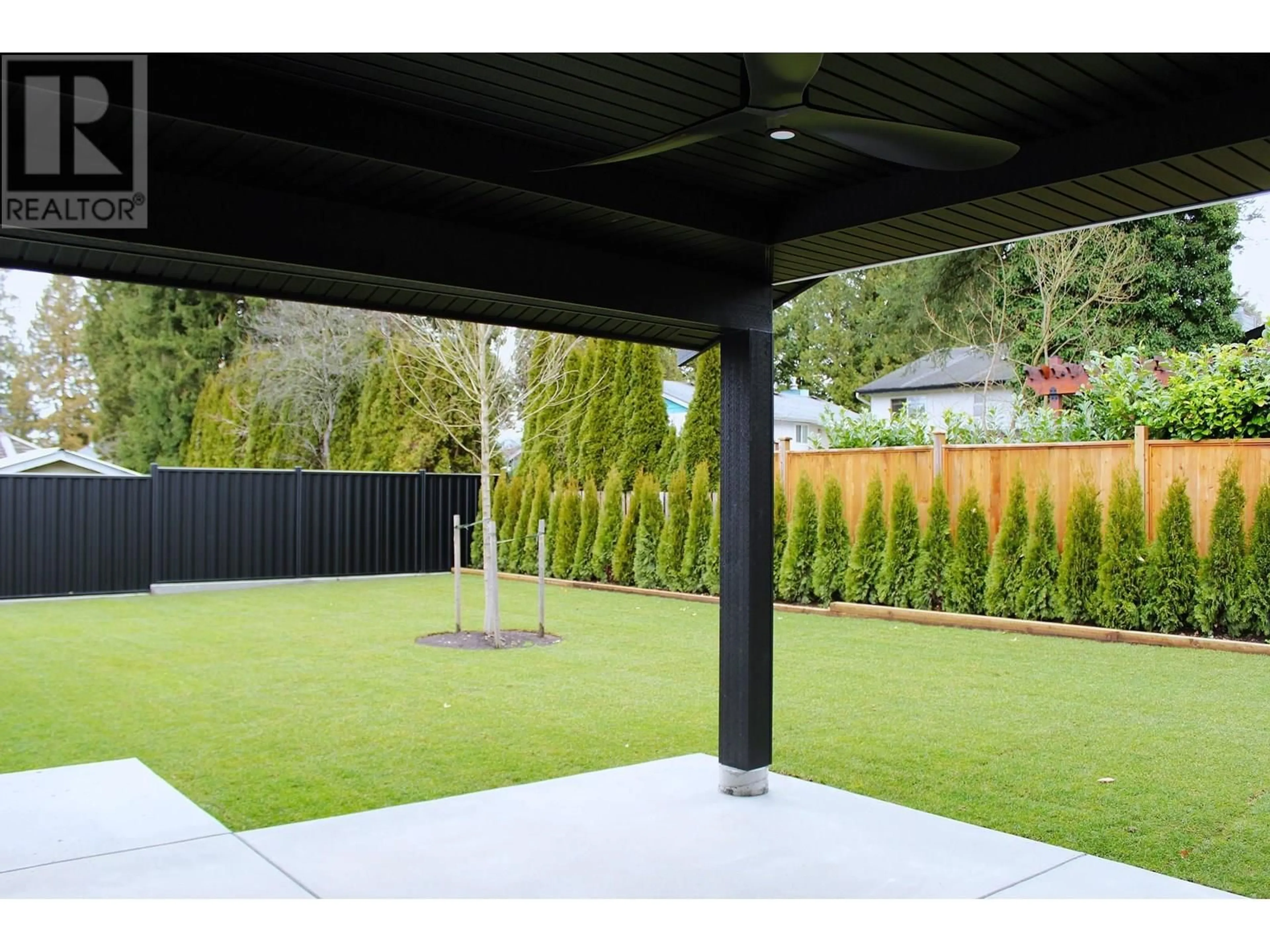 Patio, unknown for 12222 211 STREET, Maple Ridge British Columbia V2X8C9