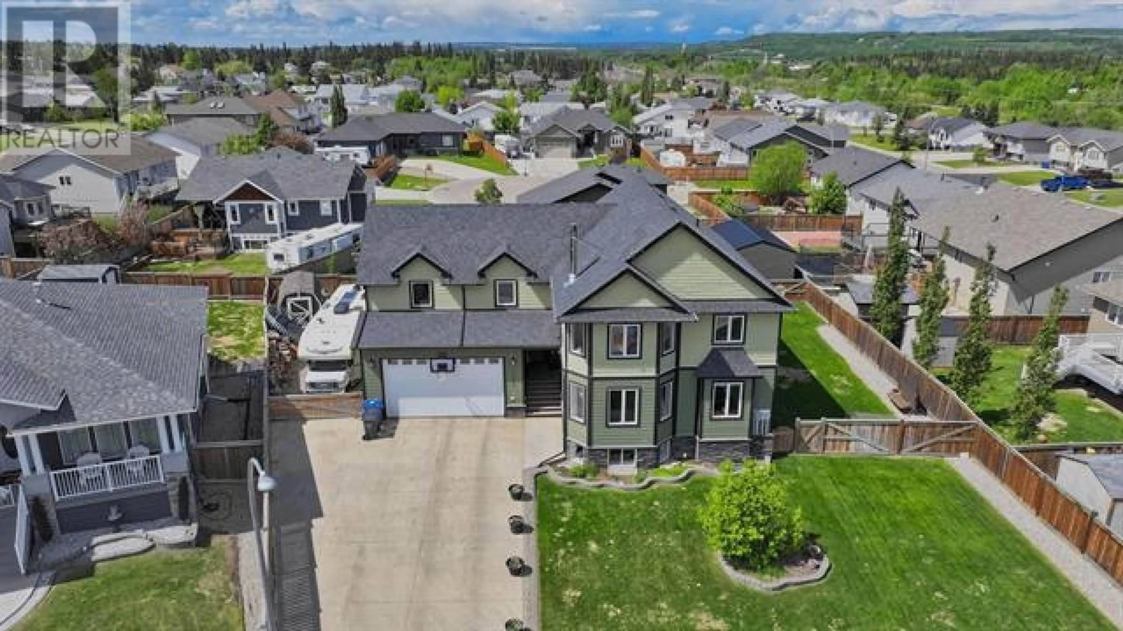 A pic from outside/outdoor area/front of a property/back of a property/a pic from drone, street for 11716 88 STREET, Fort St. John British Columbia V1J0H8