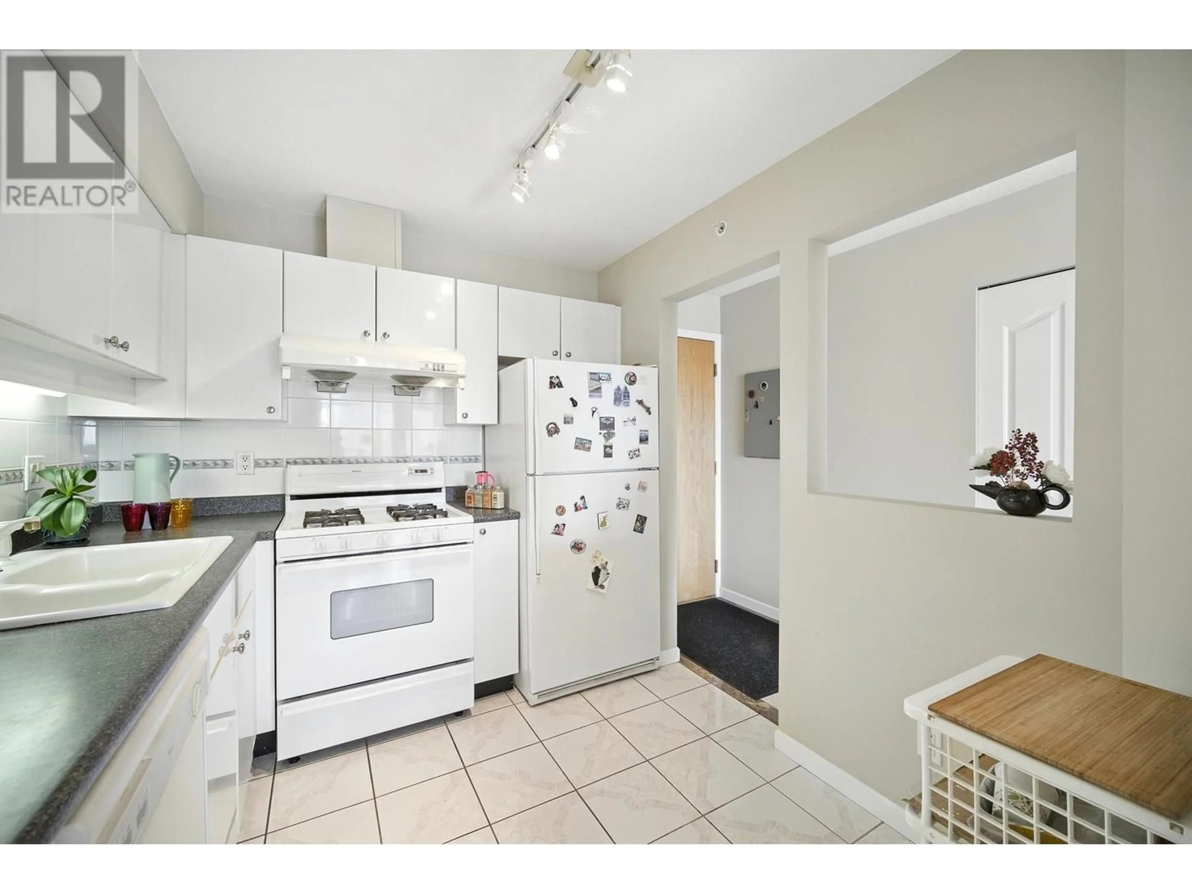 Standard kitchen, unknown for 1302 - 8238 SABA ROAD, Richmond British Columbia V6Y4C7