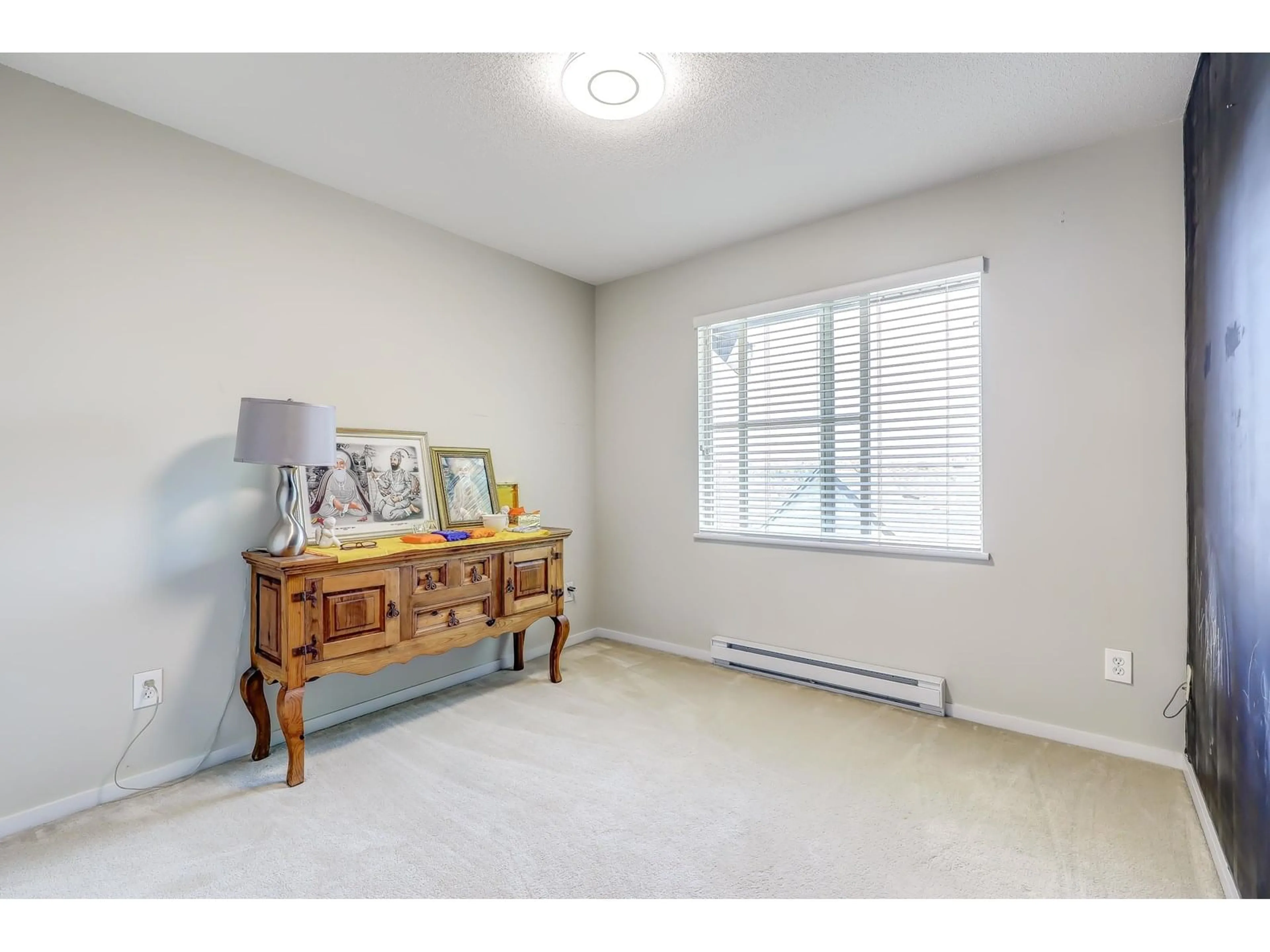 A pic of a room for 35 - 15152 62A, Surrey British Columbia V3S1V1