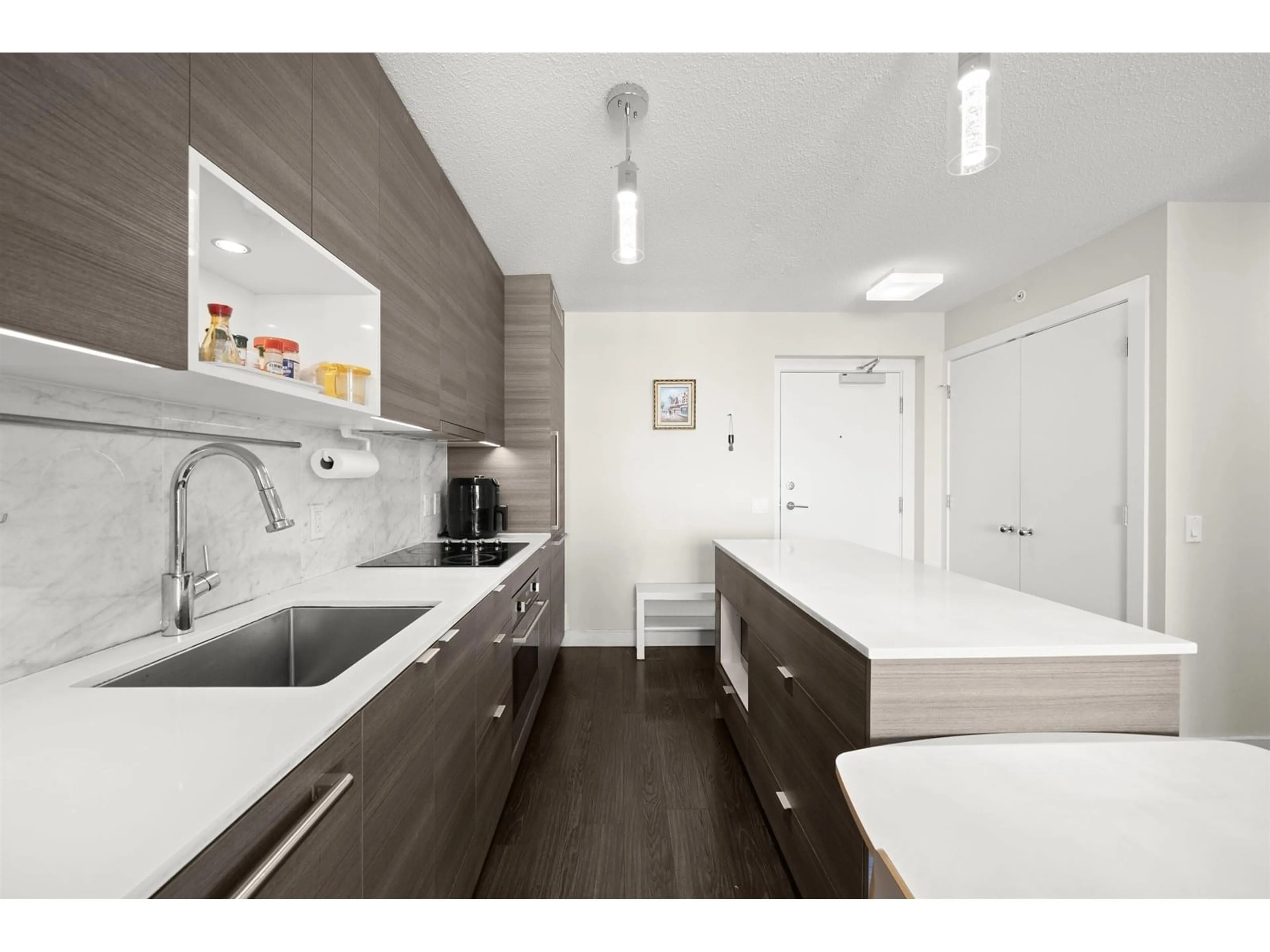 Contemporary kitchen, unknown for 1806 - 13398 104, Surrey British Columbia V3T1V6