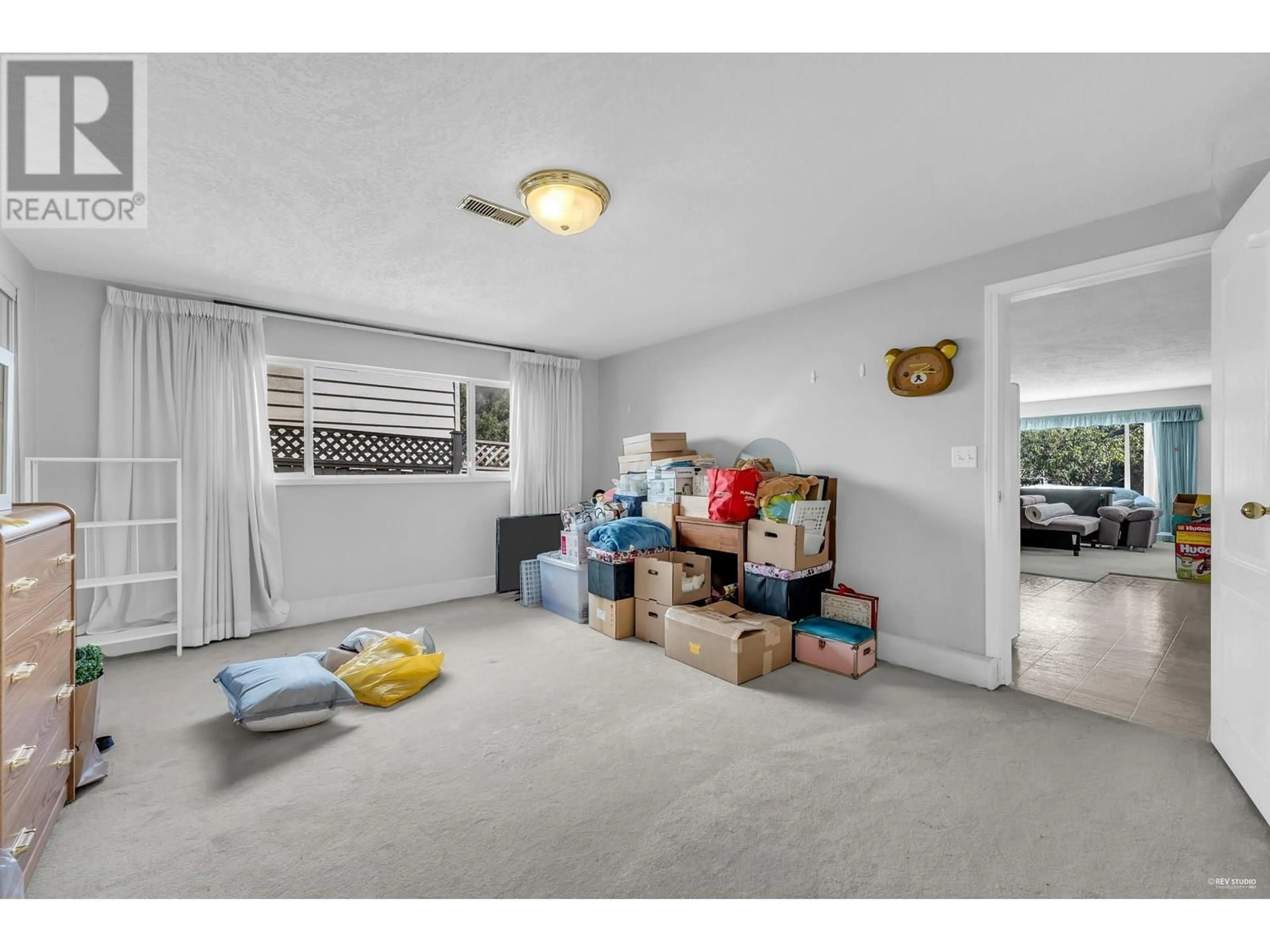 A pic of a room for 10560 GRANVILLE AVENUE, Richmond British Columbia V6Y1R4