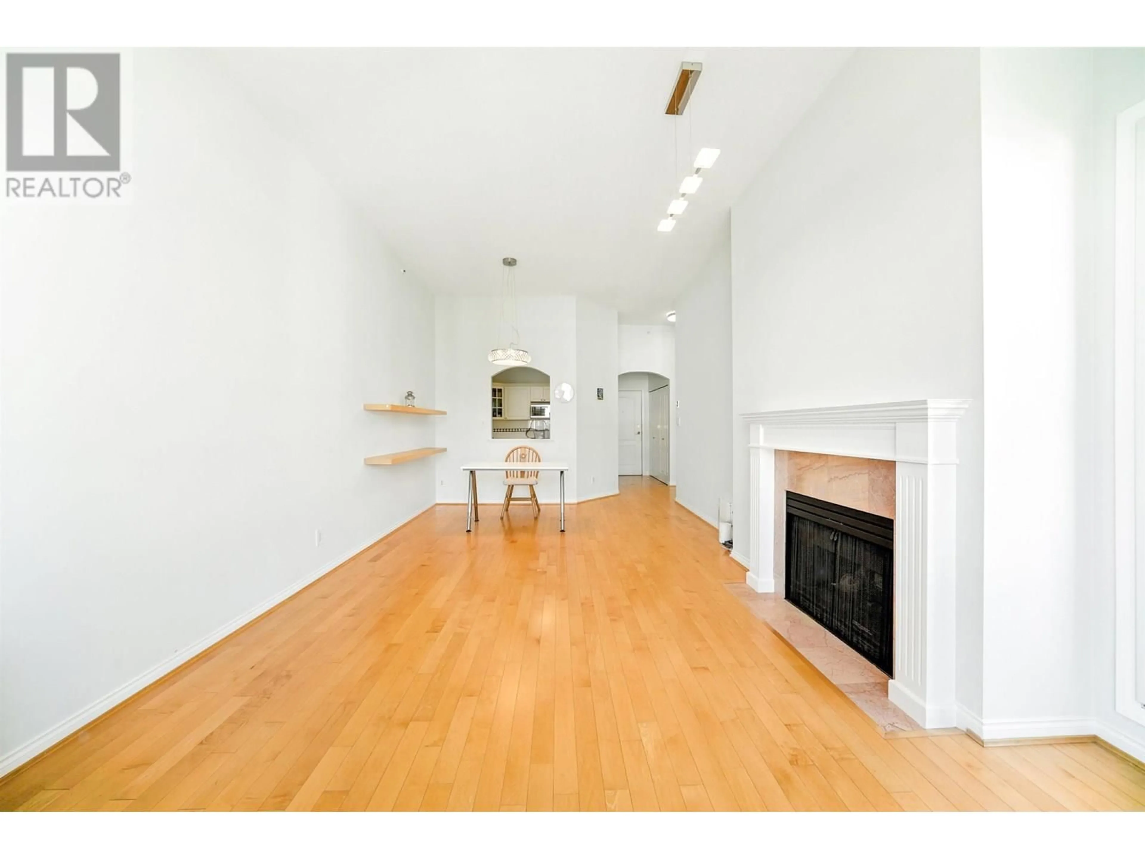 A pic of a room for 421 - 5735 HAMPTON PLACE, Vancouver British Columbia V6T2G8