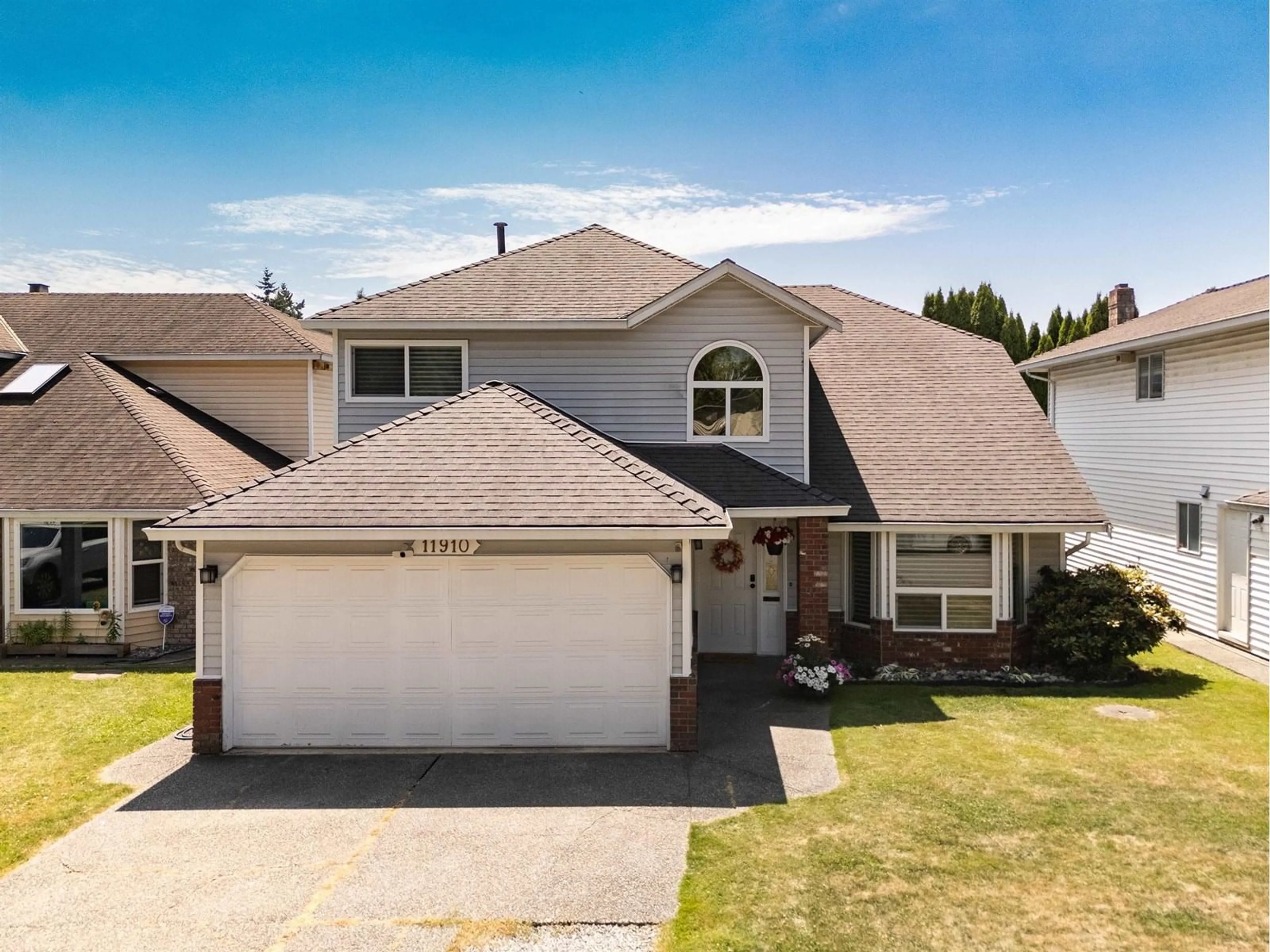 Home with vinyl exterior material, street for 11910 79A, Delta British Columbia V4C8B8