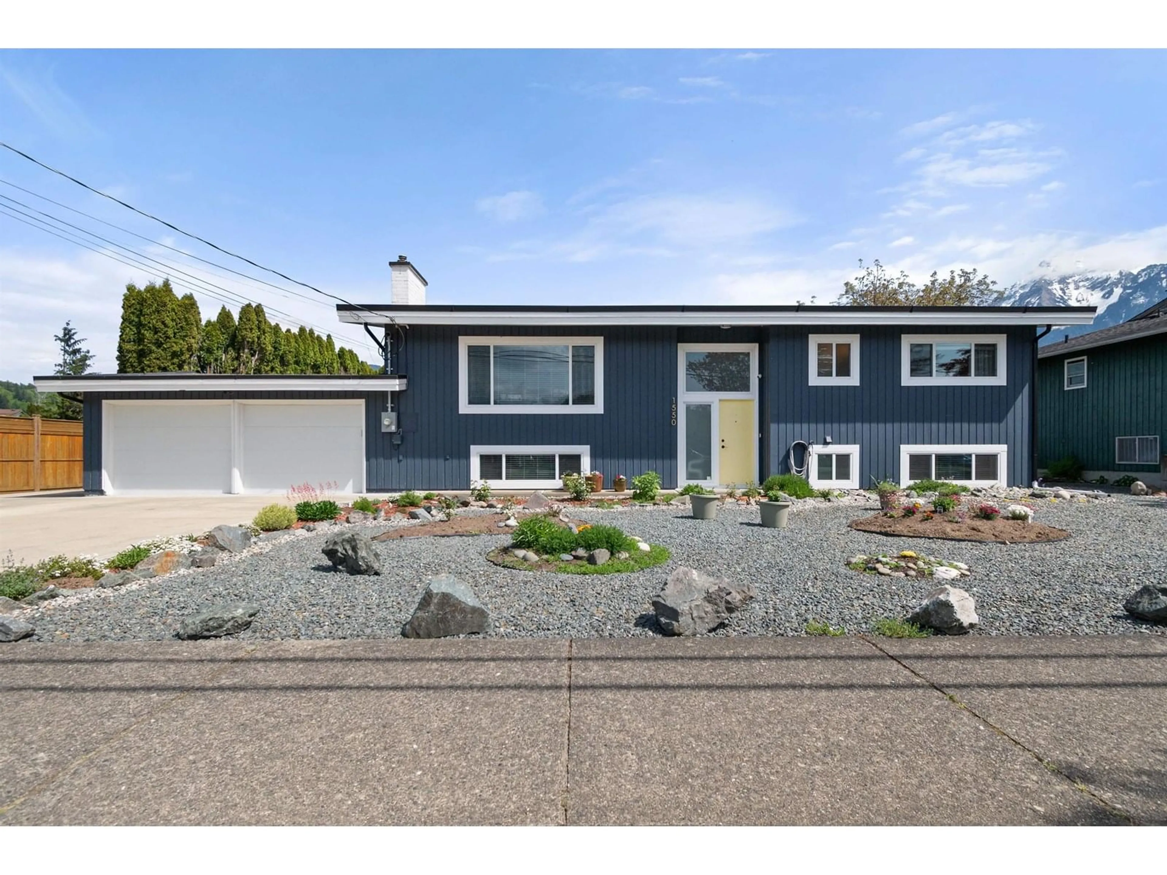 Home with vinyl exterior material, street for 1550 VIMY ROAD, Agassiz British Columbia V0M1A0