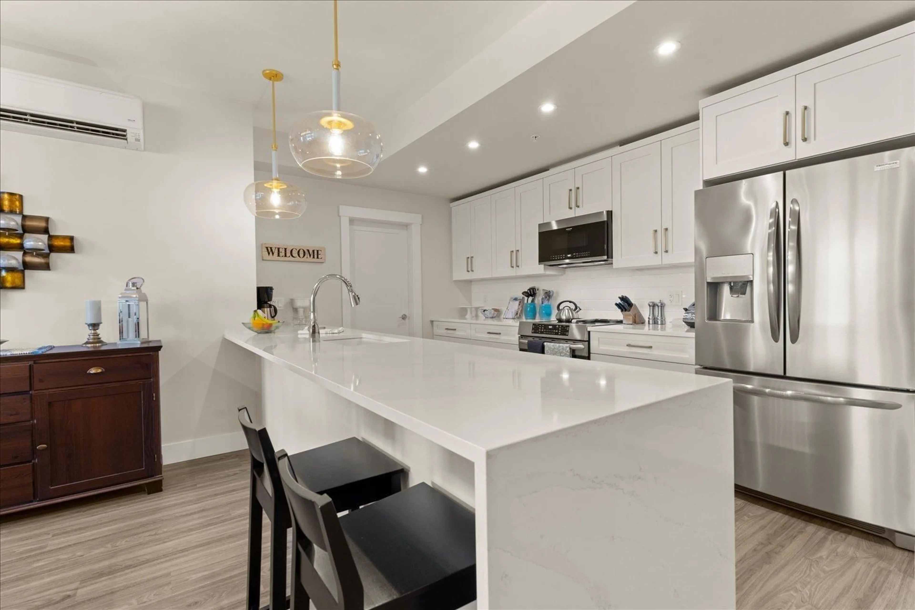 Open concept kitchen, unknown for 408 - 45757 WATSON ROAD, Chilliwack British Columbia V2R2H1