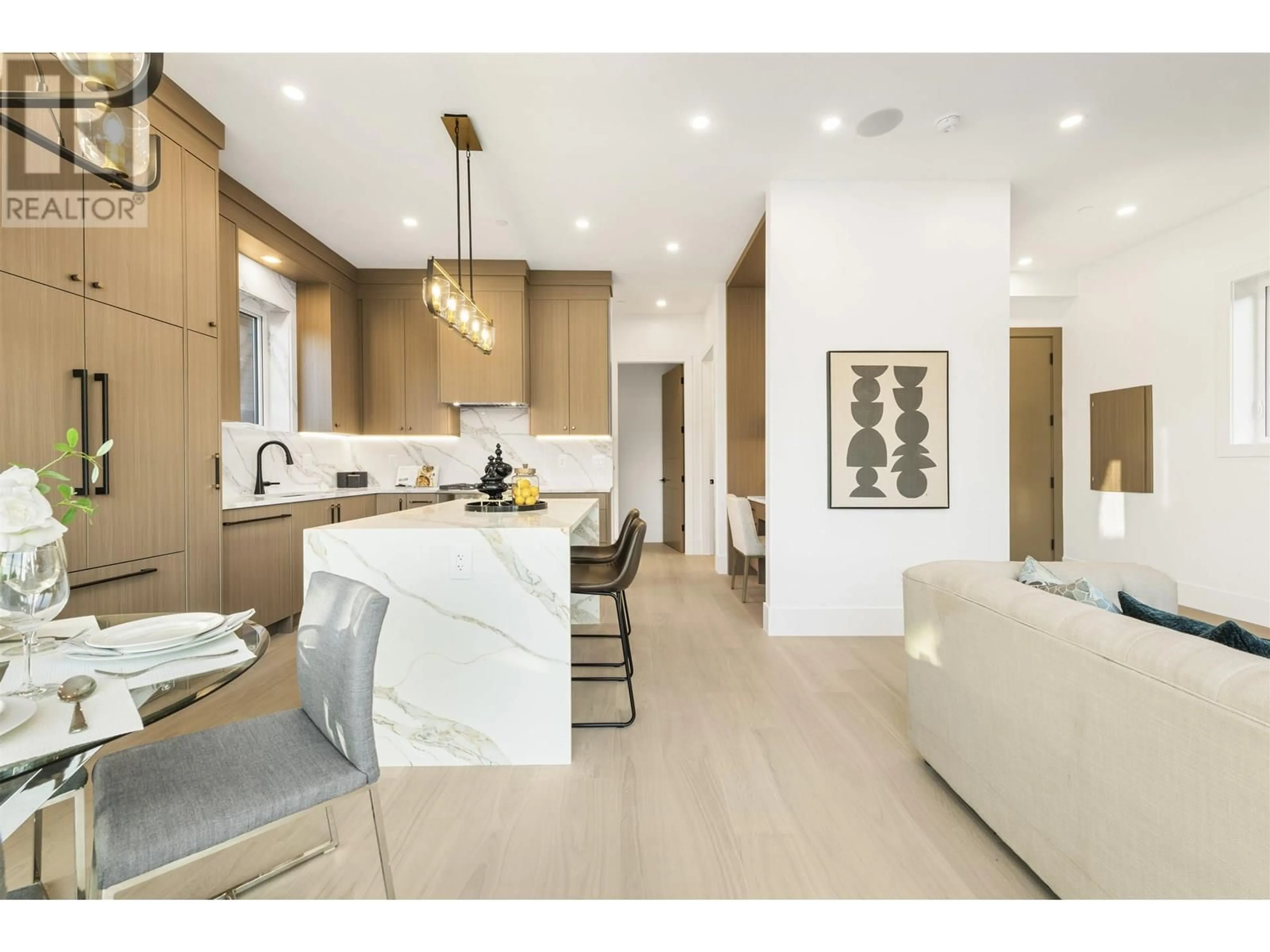Open concept kitchen, unknown for 2 - 847 10TH AVENUE, Vancouver British Columbia V5T2A9