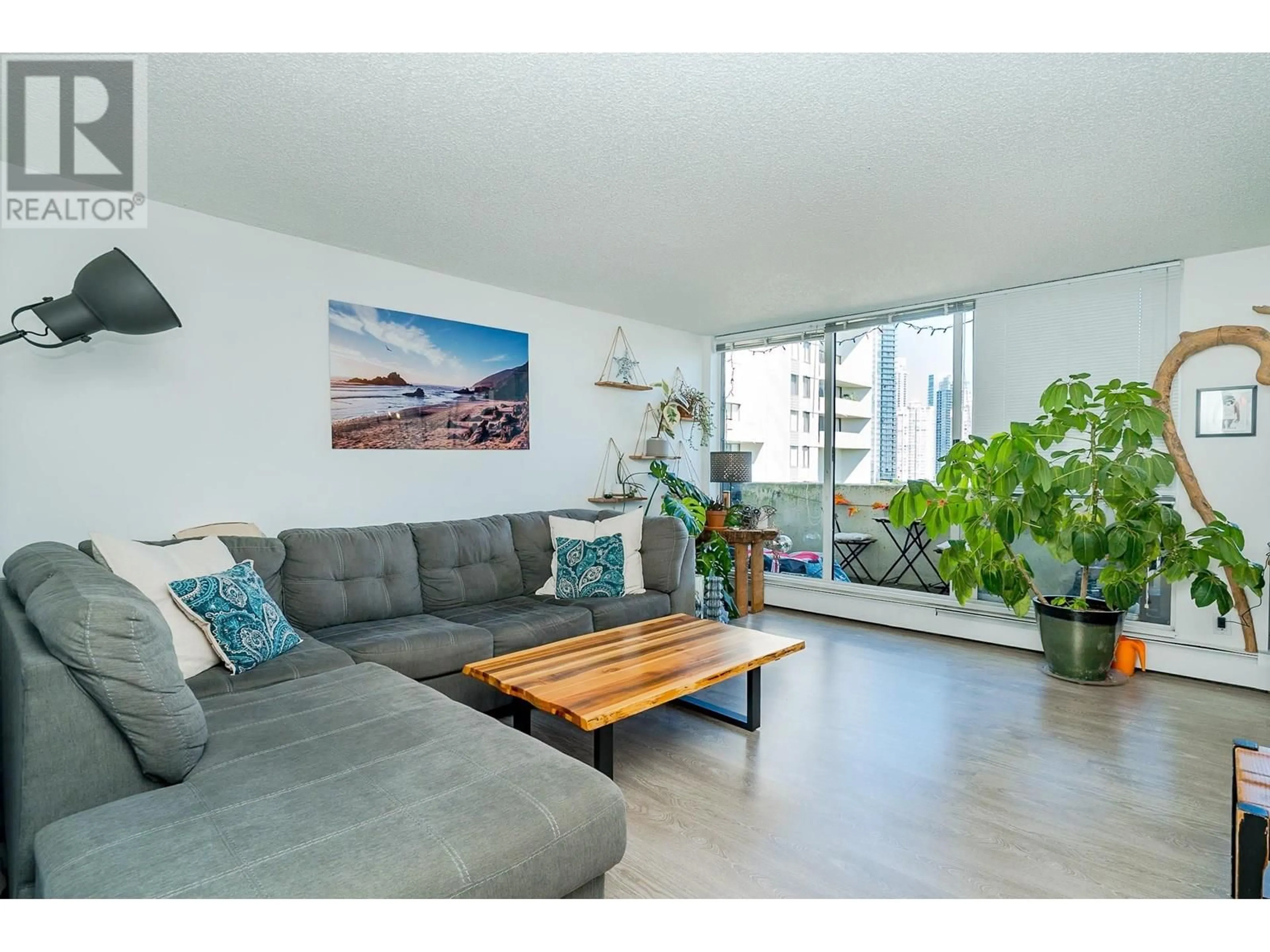 Living room with furniture, unknown for 1204 - 4105 MAYWOOD STREET, Burnaby British Columbia V5H4A3