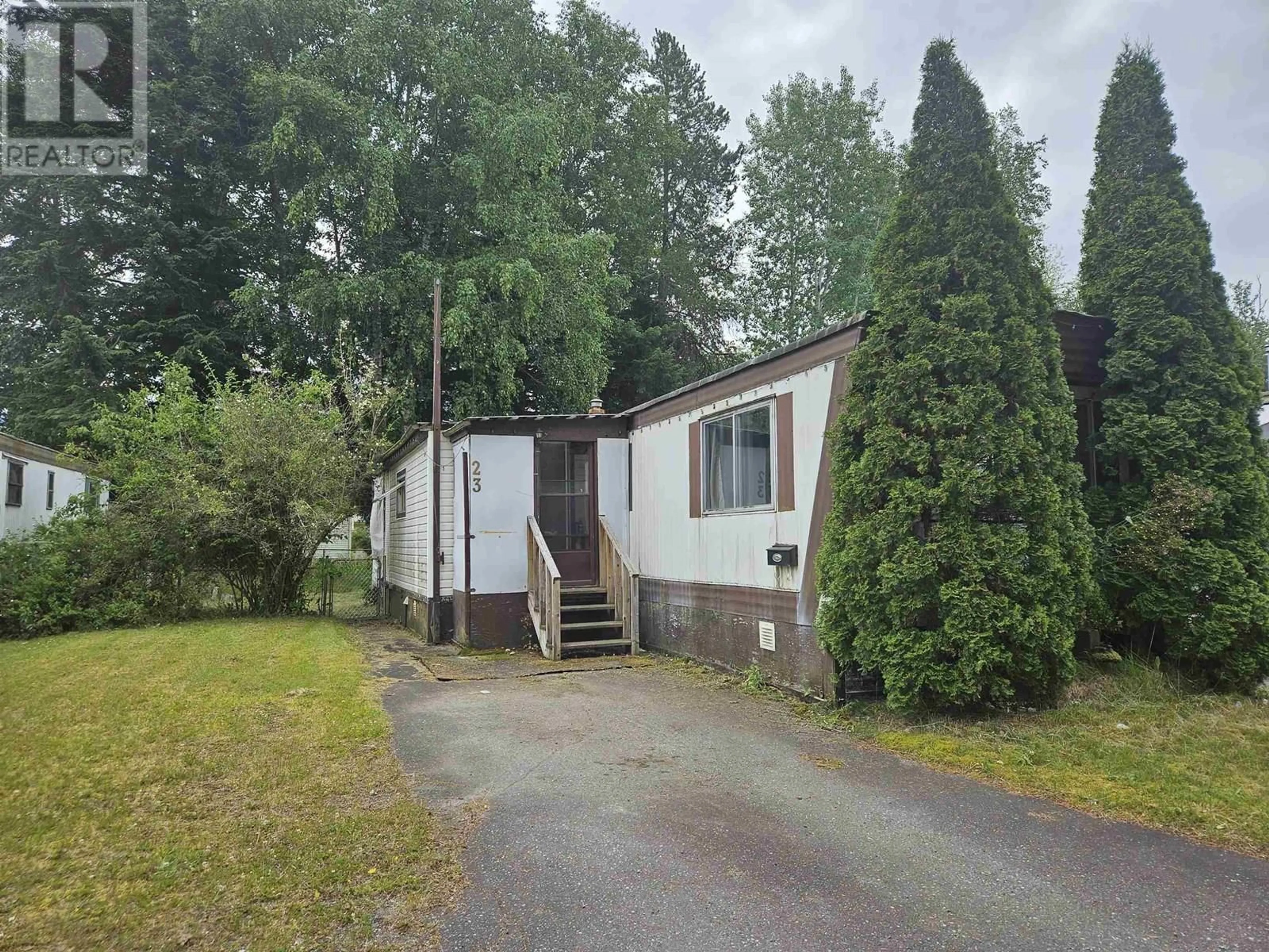 A pic from outside/outdoor area/front of a property/back of a property/a pic from drone, street for 23 - 4625 GRAHAM AVENUE, Terrace British Columbia V8G1A7