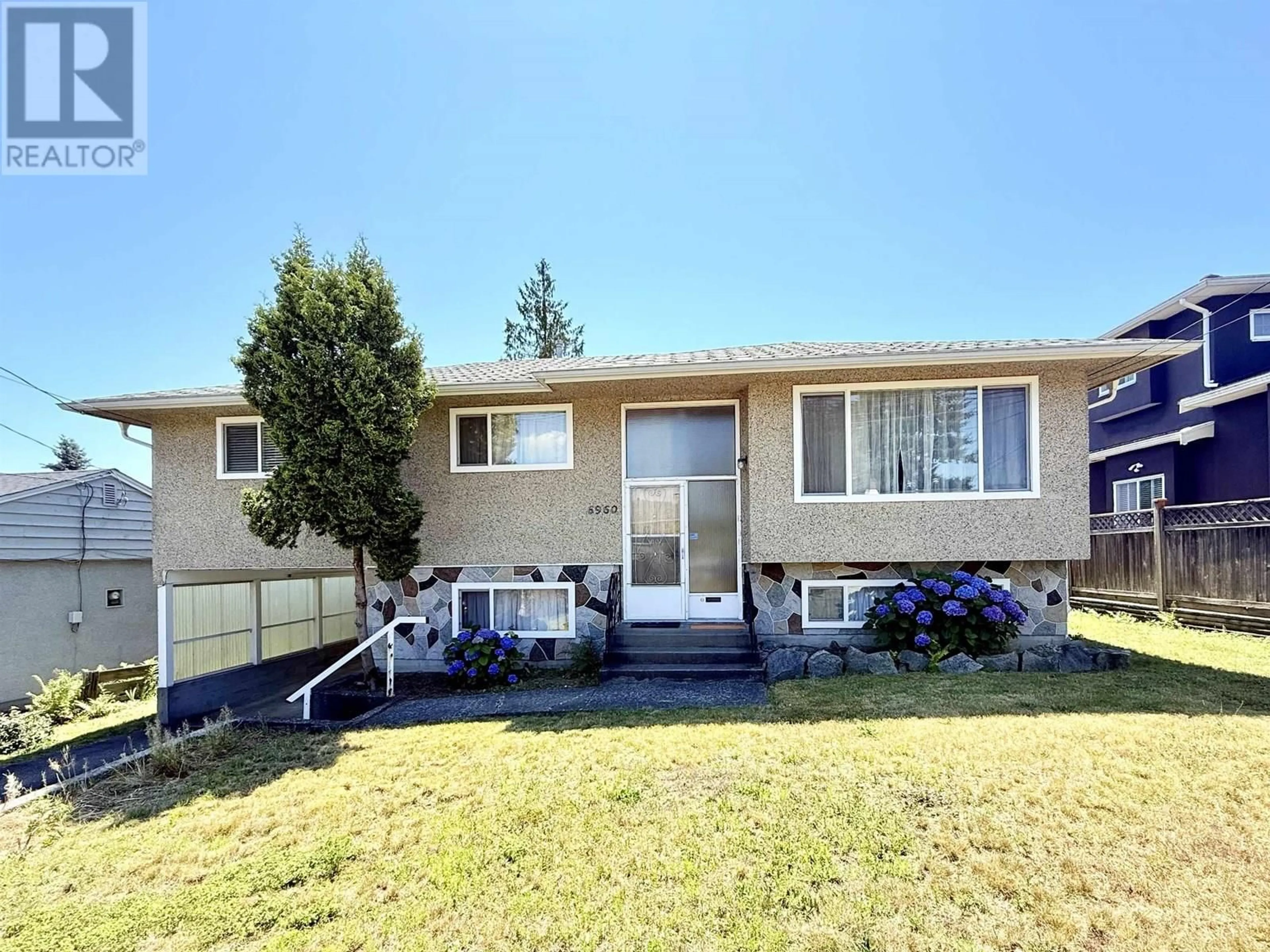 Home with vinyl exterior material, street for 6960 NAPIER STREET, Burnaby British Columbia V5B2C4