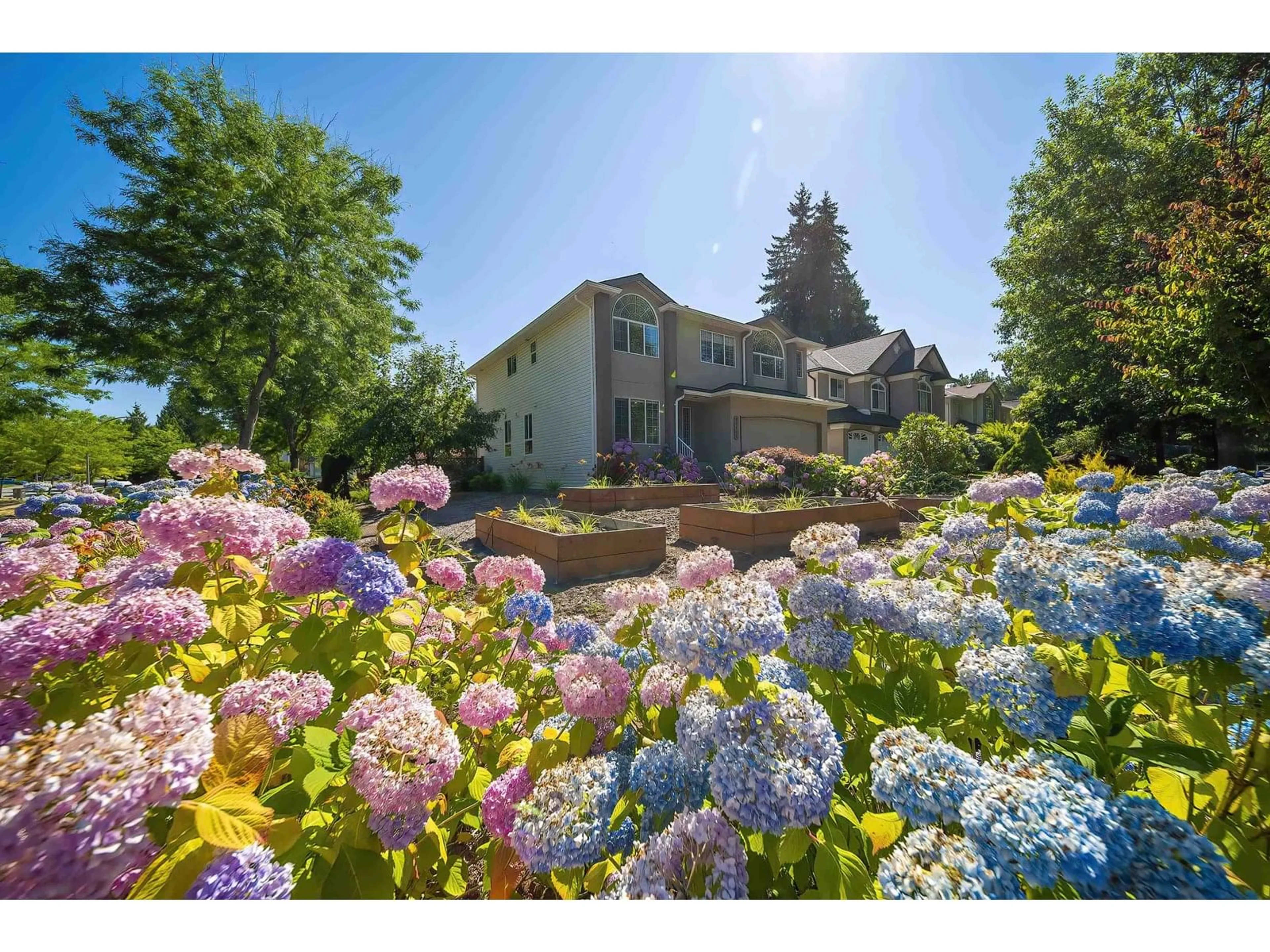 A pic from outside/outdoor area/front of a property/back of a property/a pic from drone, mountain view for 21446 91ST, Langley British Columbia V1M3K3